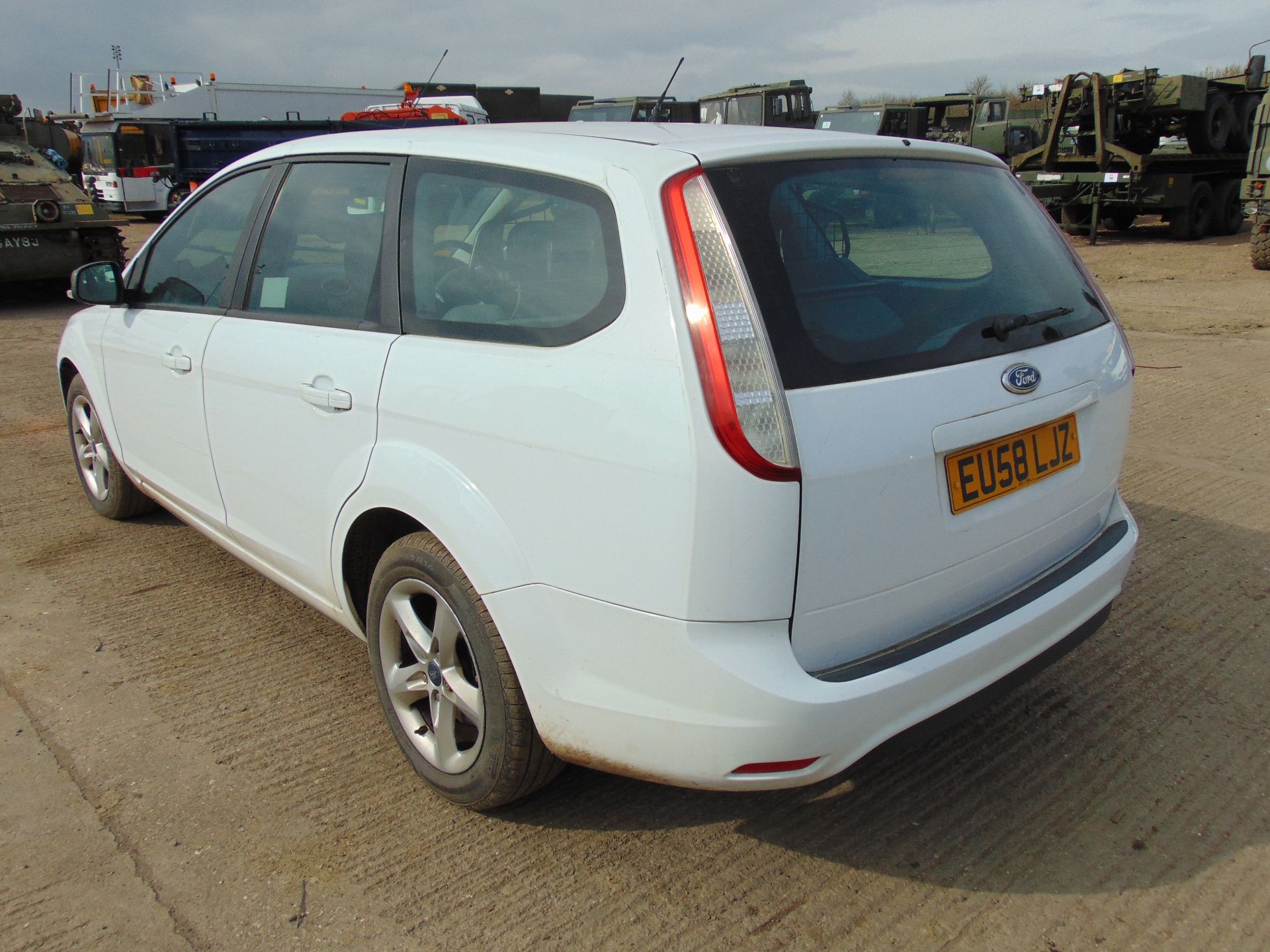 Ford Focus 1.8 Turbo Diesel Estate - Image 6 of 16