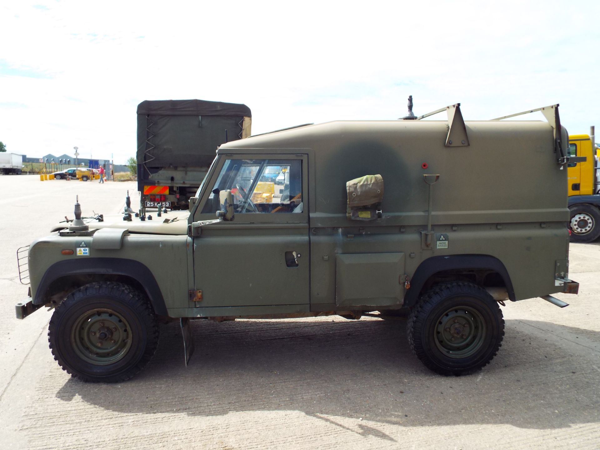 Very Rare Winter/Water Land Rover Wolf 110 Hard Top - Image 4 of 31