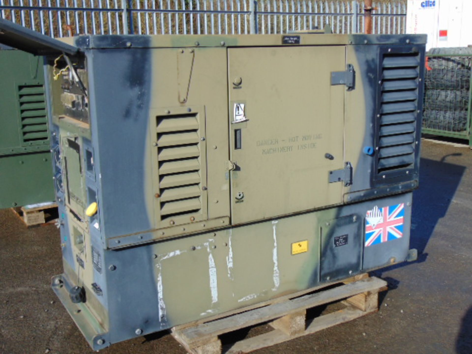 Harrington 28.7 KVA 3 phase Diesel Generator - Bild 9 aus 9