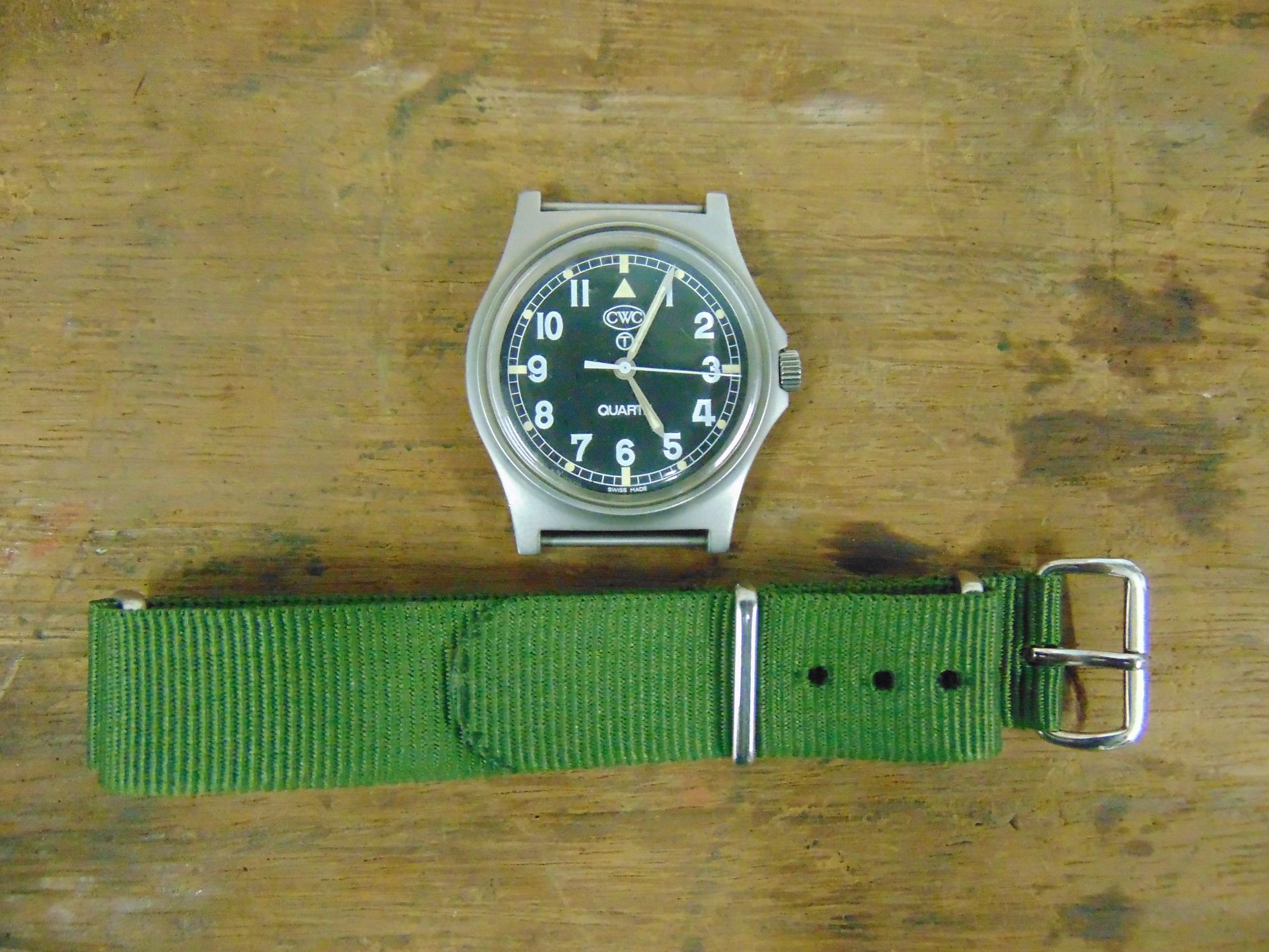 Very Rare Genuine British Army, unissued CWC quartz wrist watch - Image 3 of 5
