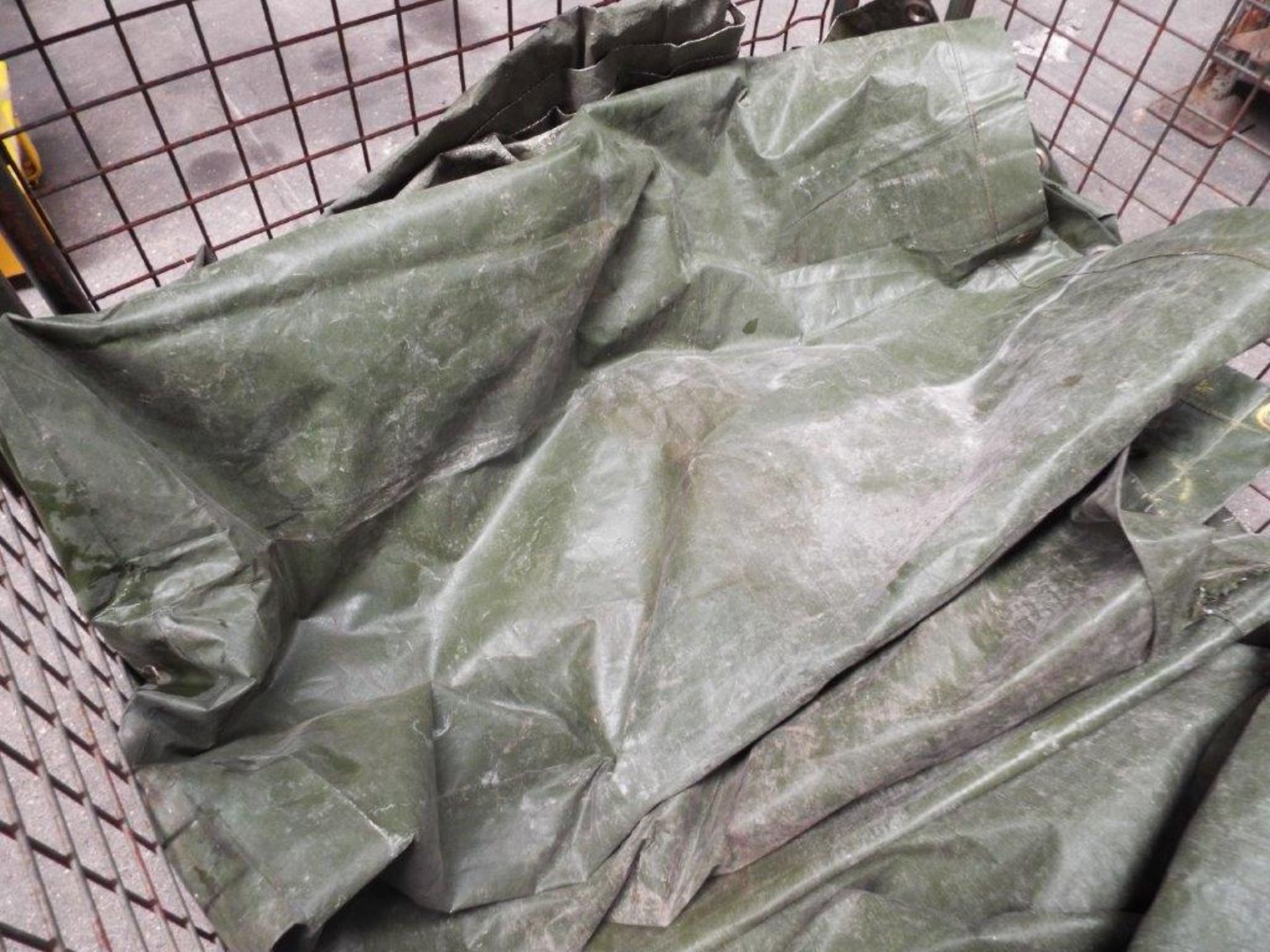 Stillage of Mixed Thermal/Ground Sheets - Image 2 of 4