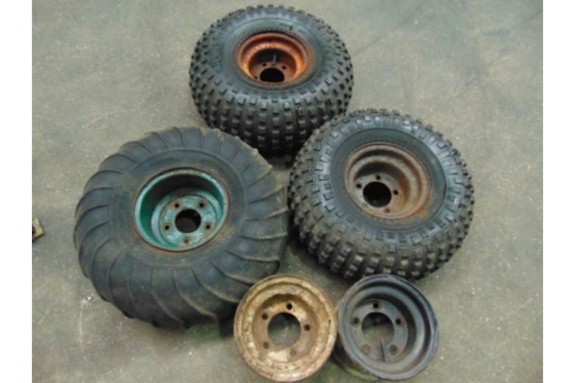 Stillage of Argocat Spares and 3 x Tyres on Rims and 2 x Rims - Image 10 of 12