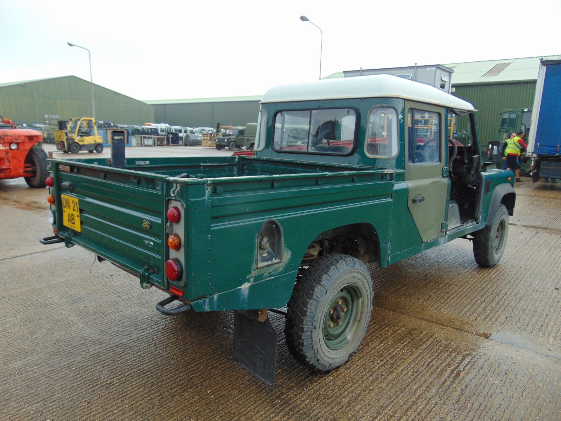 Land Rover Defender 130 TD5 Double Cab Pick Up - Image 7 of 22