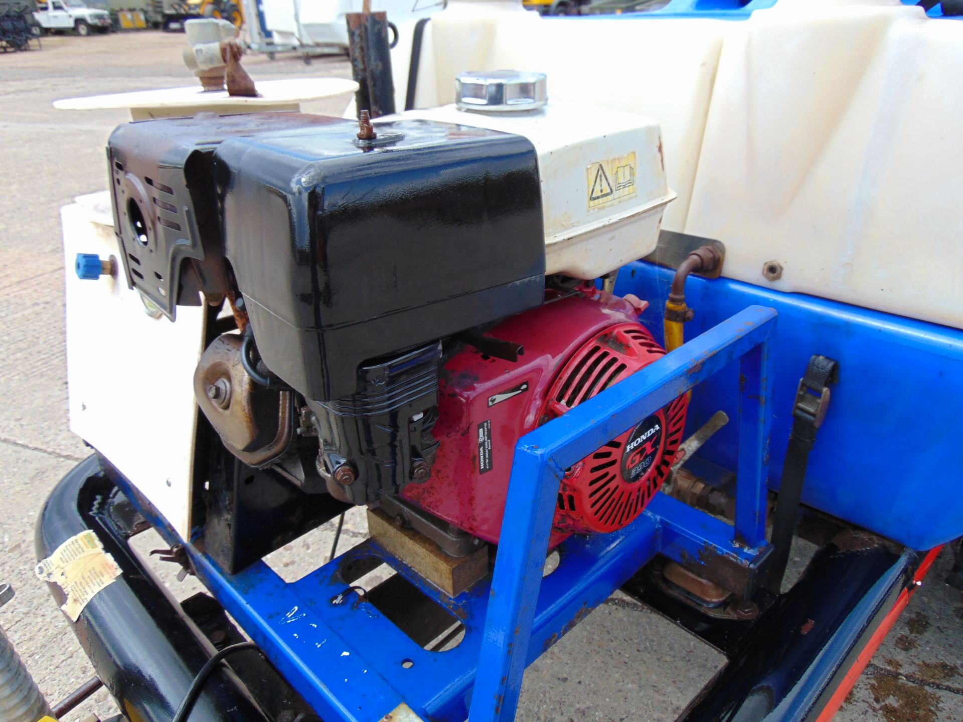 Brendon Trailer Mounted Pressure Washer with 1000 litre Water Tank and Honda GX390 Engine - Image 10 of 16
