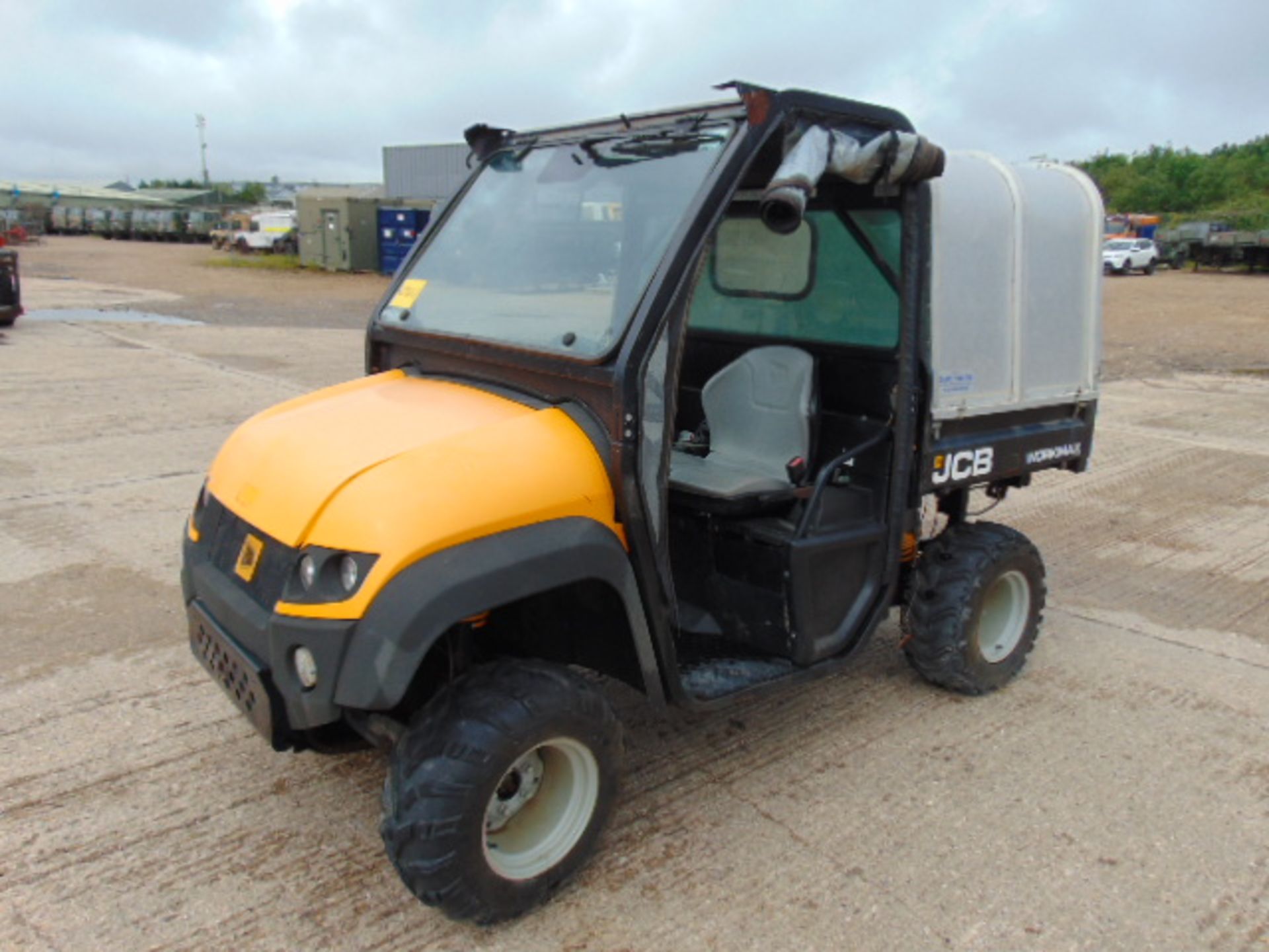 JCB Workmax 1000D 4WD Diesel Utility Vehicle UTV with Aluminium Rear Body - Image 3 of 21