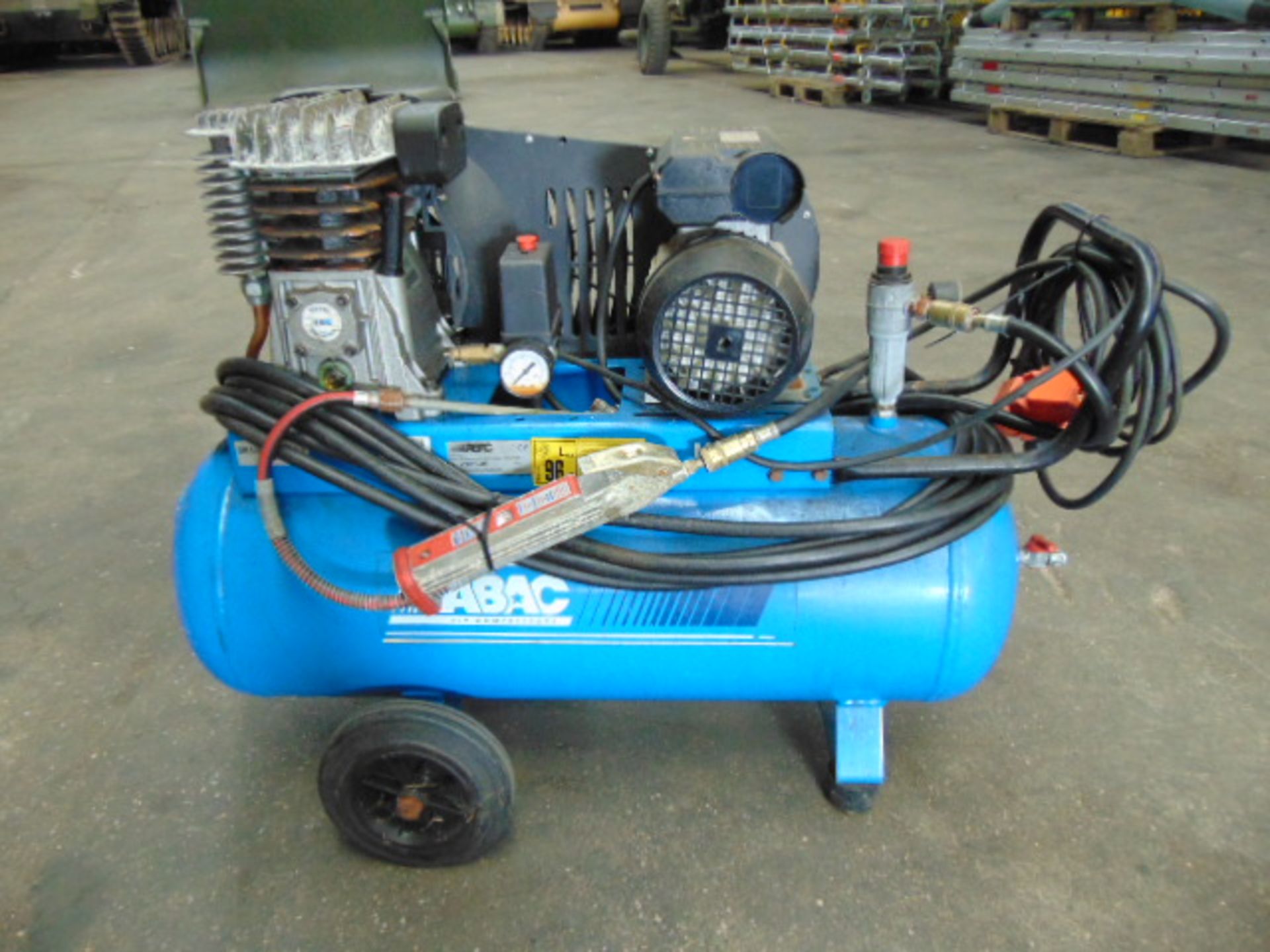 ABAC B 2800B-60 cm 3 V240 Kompex Mobile Air Compressor with PCL Mk 3 Inflator - Image 2 of 9