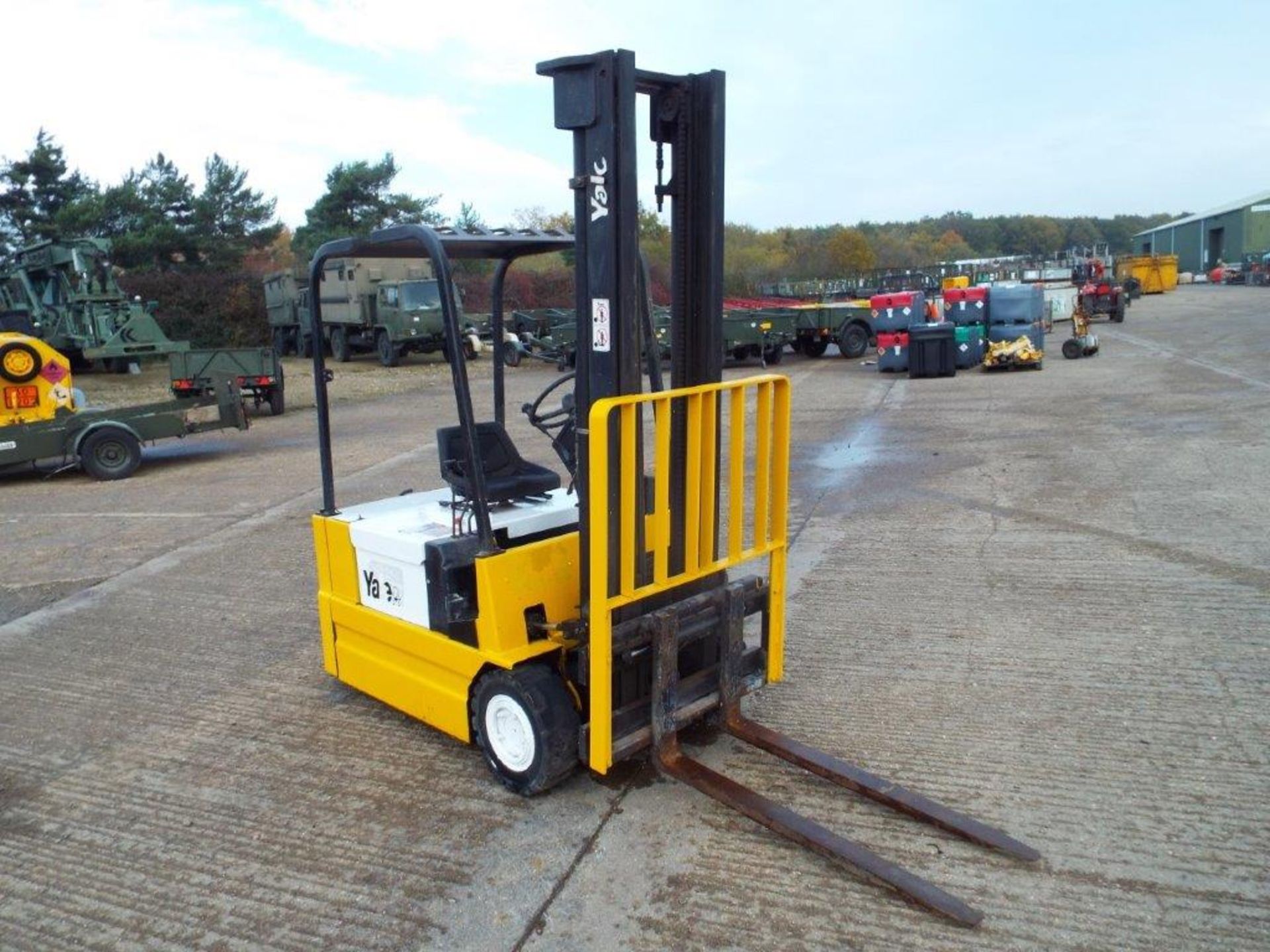 Yale ERP15TCE Electric Forklift with Sideshift - Image 2 of 24