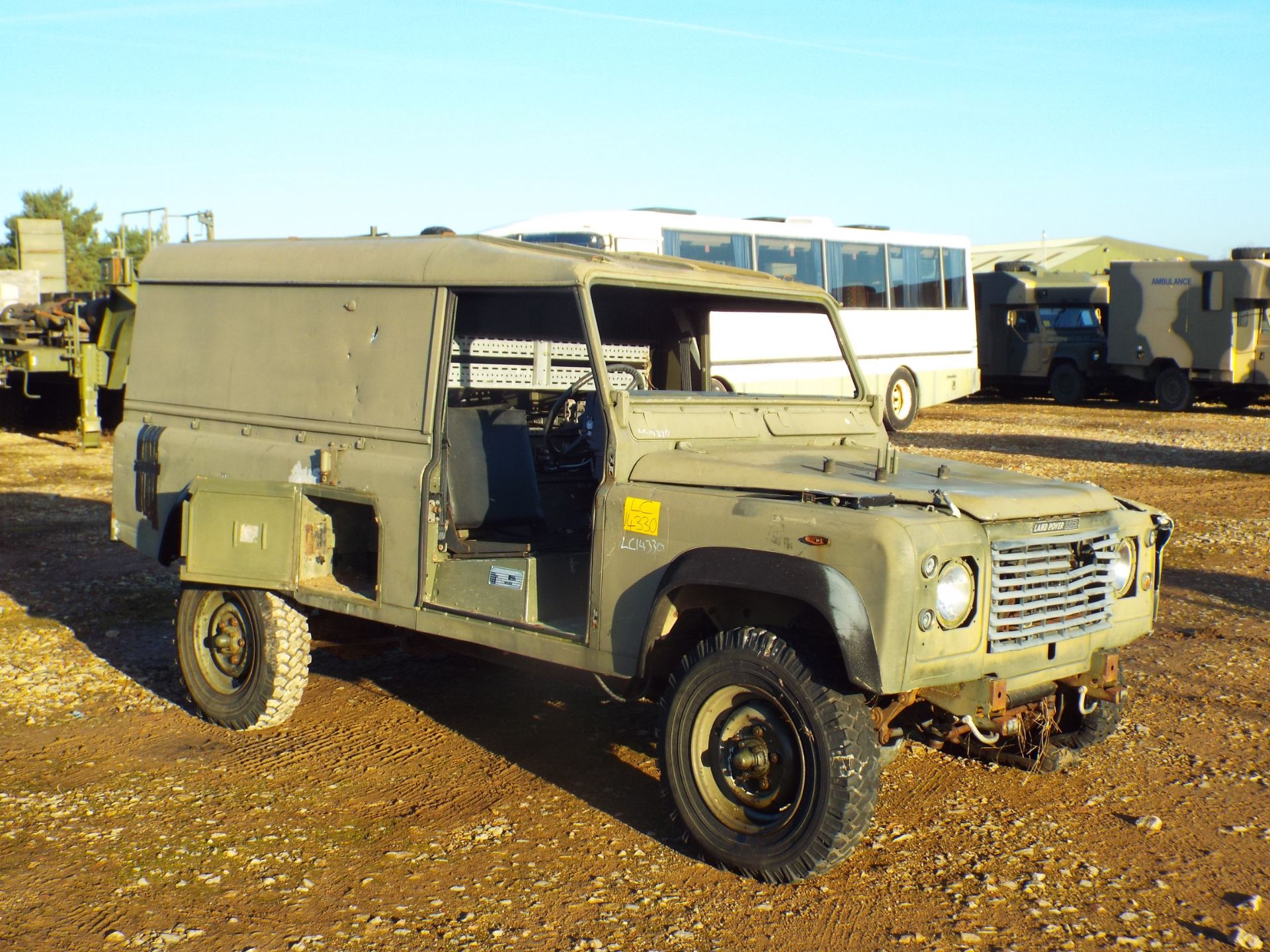 Land Rover Defender 110 Hard Top - Image 3 of 20