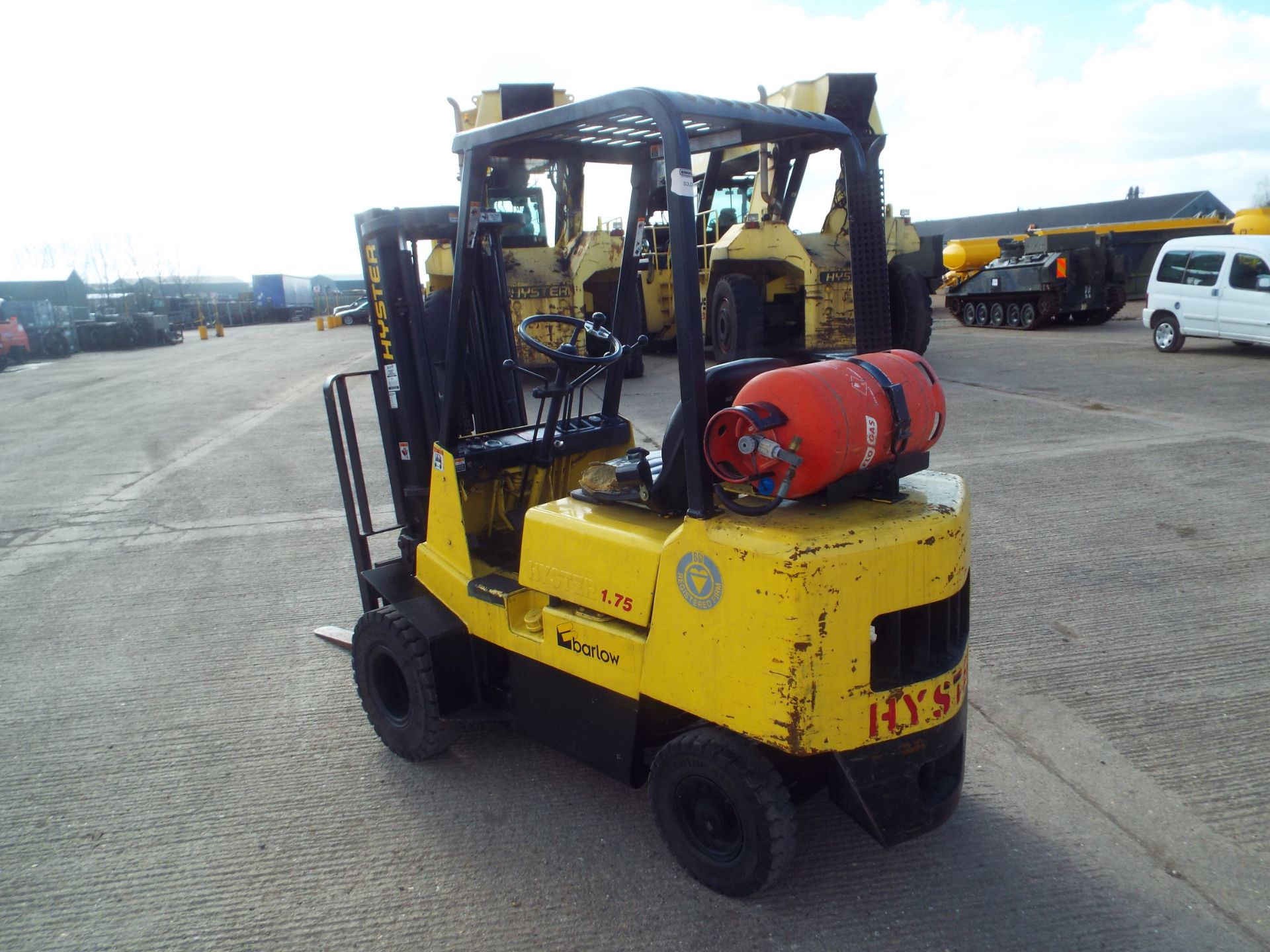 Hyster H1.75XL Counter Balance LPG Container Forklift - Image 5 of 20