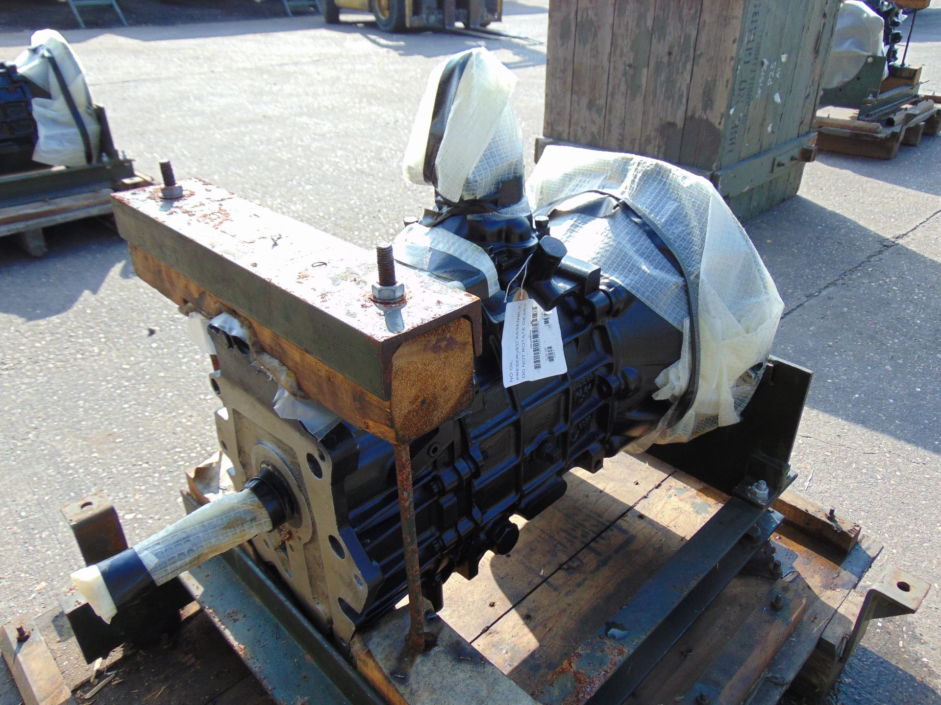A1 Reconditioned Land Rover LT77 Gearbox - Image 2 of 4