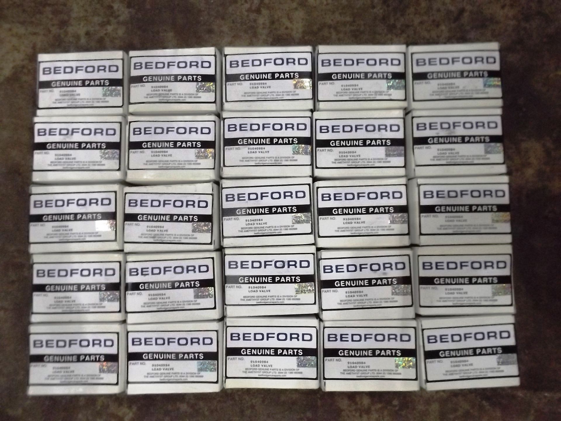 25 x Bedford Load Valve Assys P/No 91040984