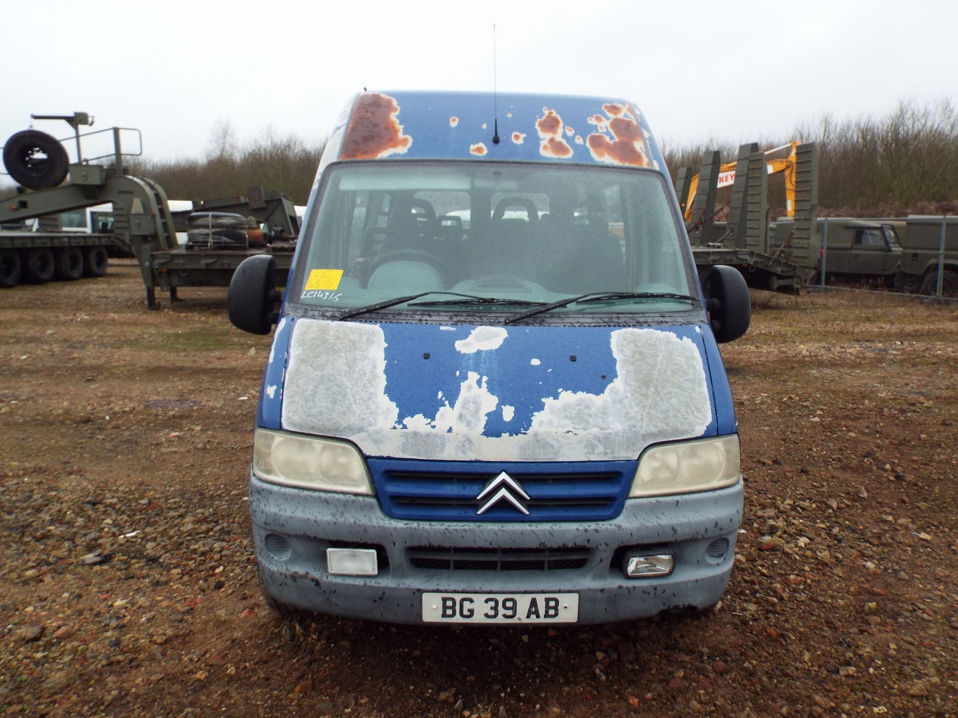 Citroen Relay 17 Seater Minibus - Image 2 of 17