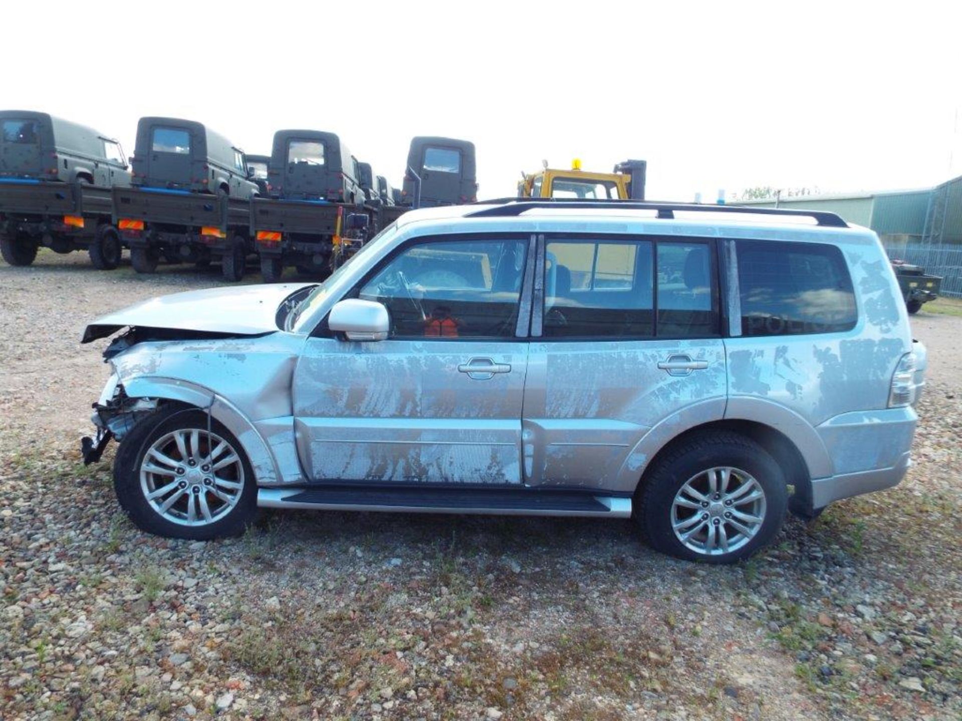 Damage Repairable 2013 Mitsubishi Shogun DI-D LWB 3.2L Auto Estate - Image 4 of 21