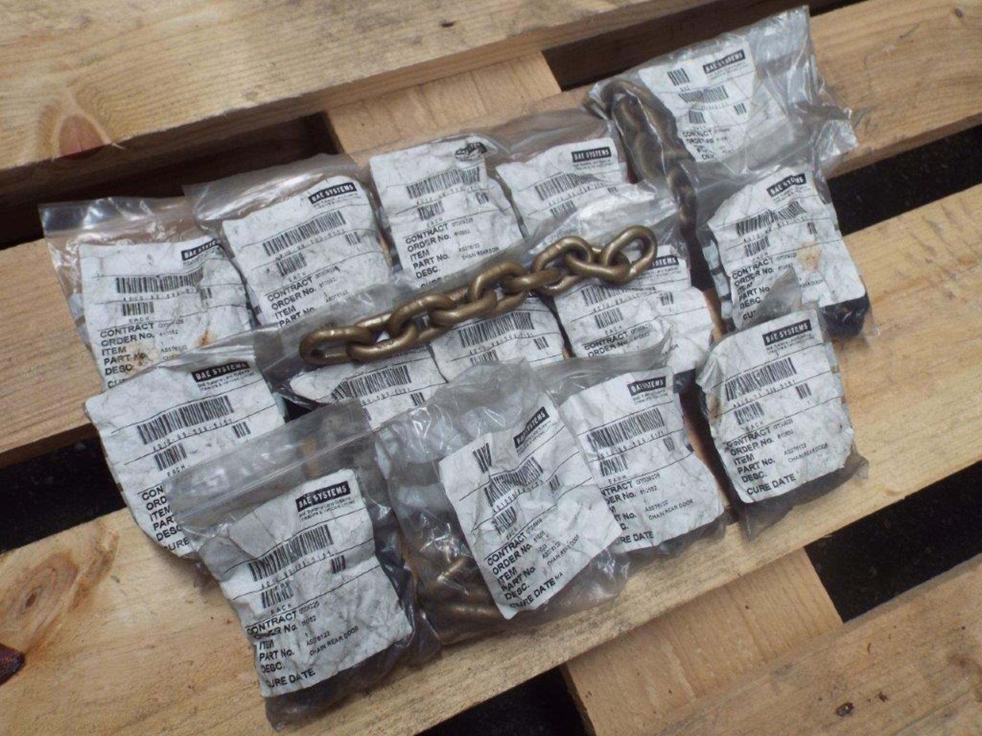 15 x Heavy Duty BAE Locking Chain Assys