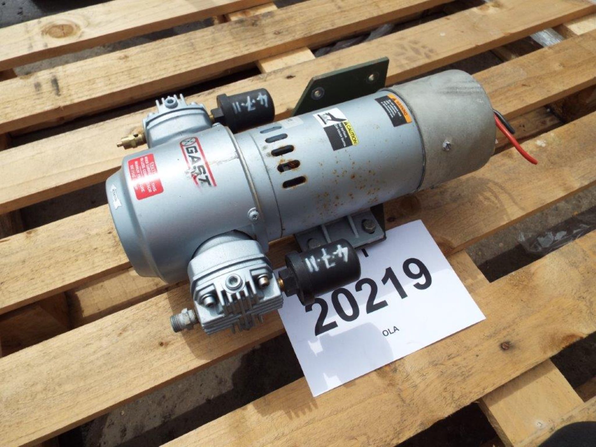 Gast 24V Compressor