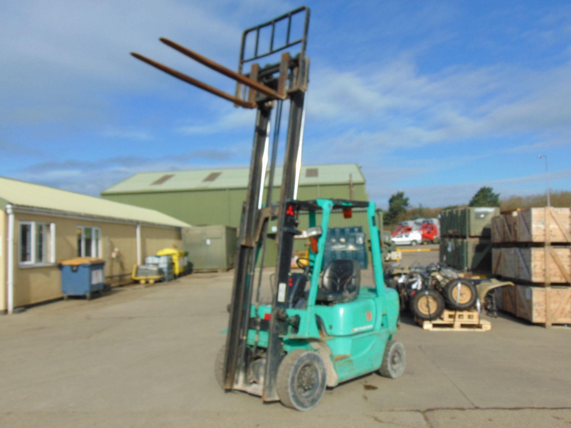 Mitsubishi FD20K Counter Balance Diesel Forklift - Image 9 of 16