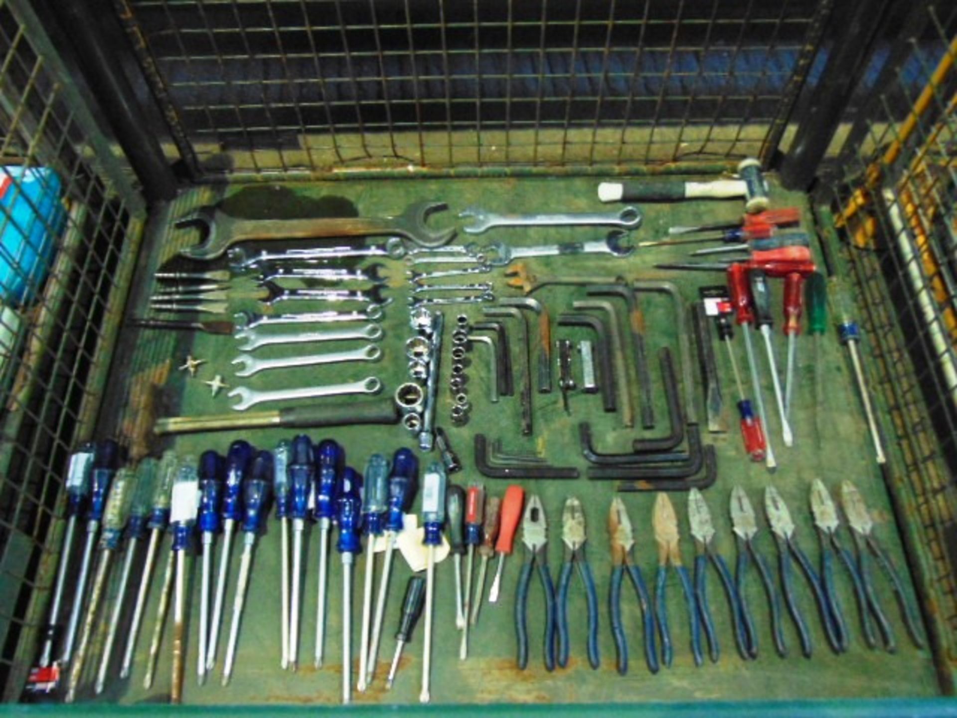 Stillage of Mixed Tools