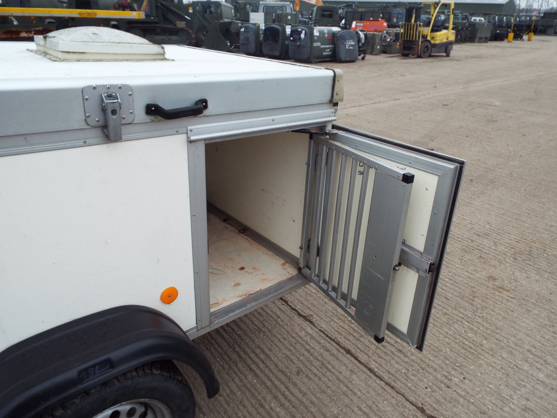 WT-Metall Single Axle 3 Berth Dog Trailer - Bild 12 aus 17