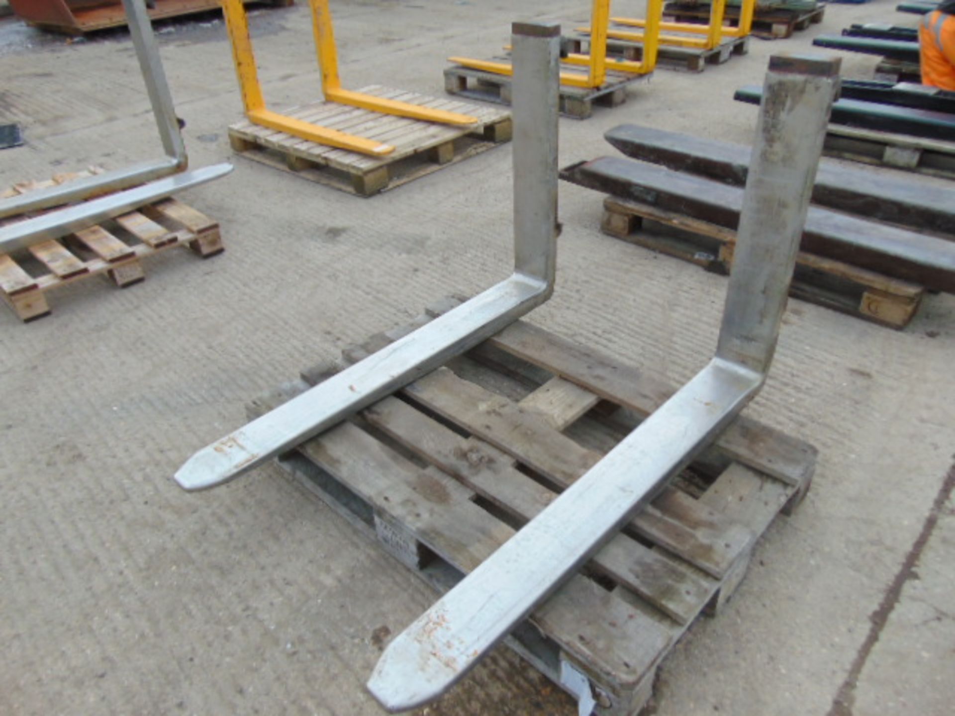 2 x Cascade Stainless Steel Clad Forklift Tines