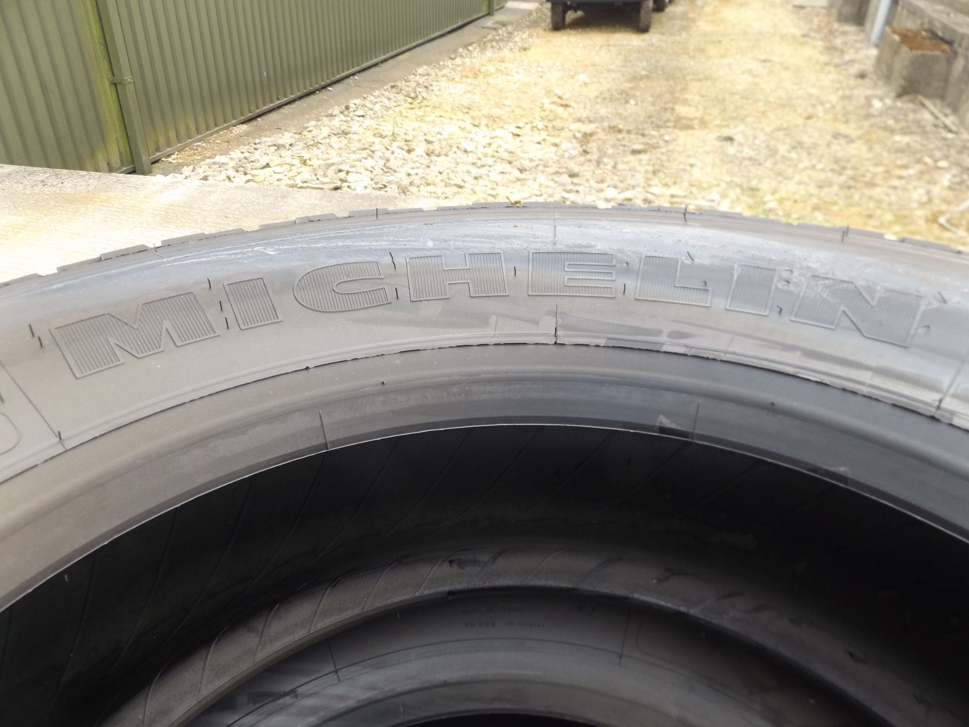 4 x Michelin 12R 22.5 XZY-2 Tyres - Image 3 of 7