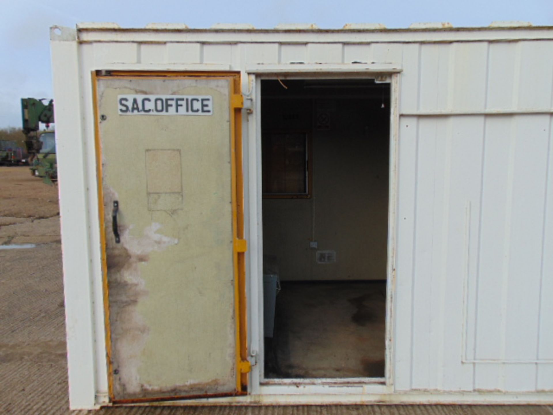 16' x 8' Anti-Vandal Portable Welfare / Office Unit - Image 18 of 24