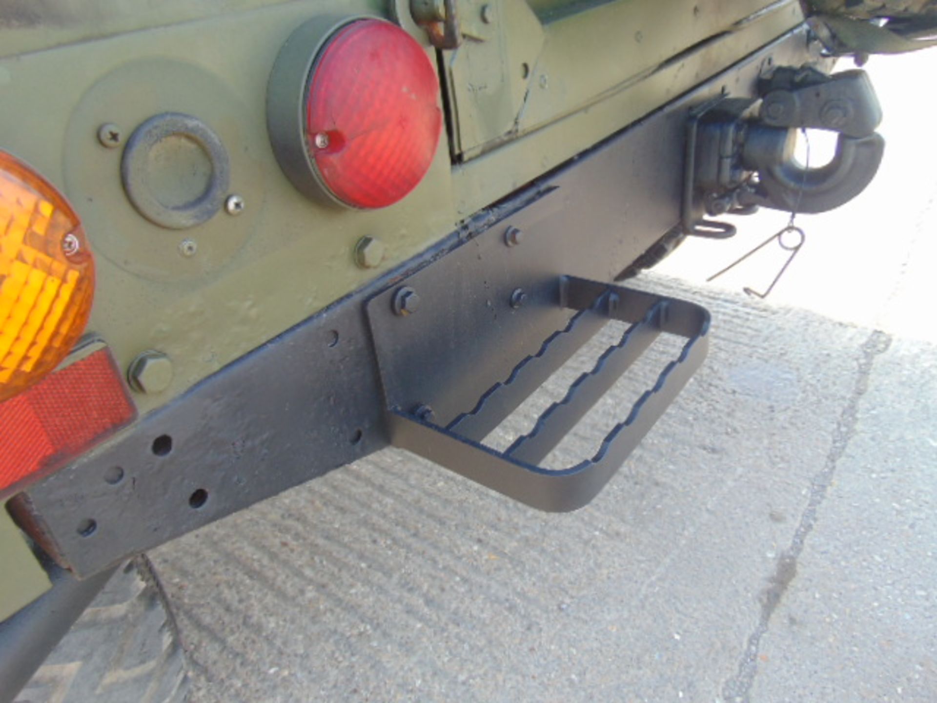 Military Specification Land Rover Wolf 90 Soft Top - Bild 21 aus 26