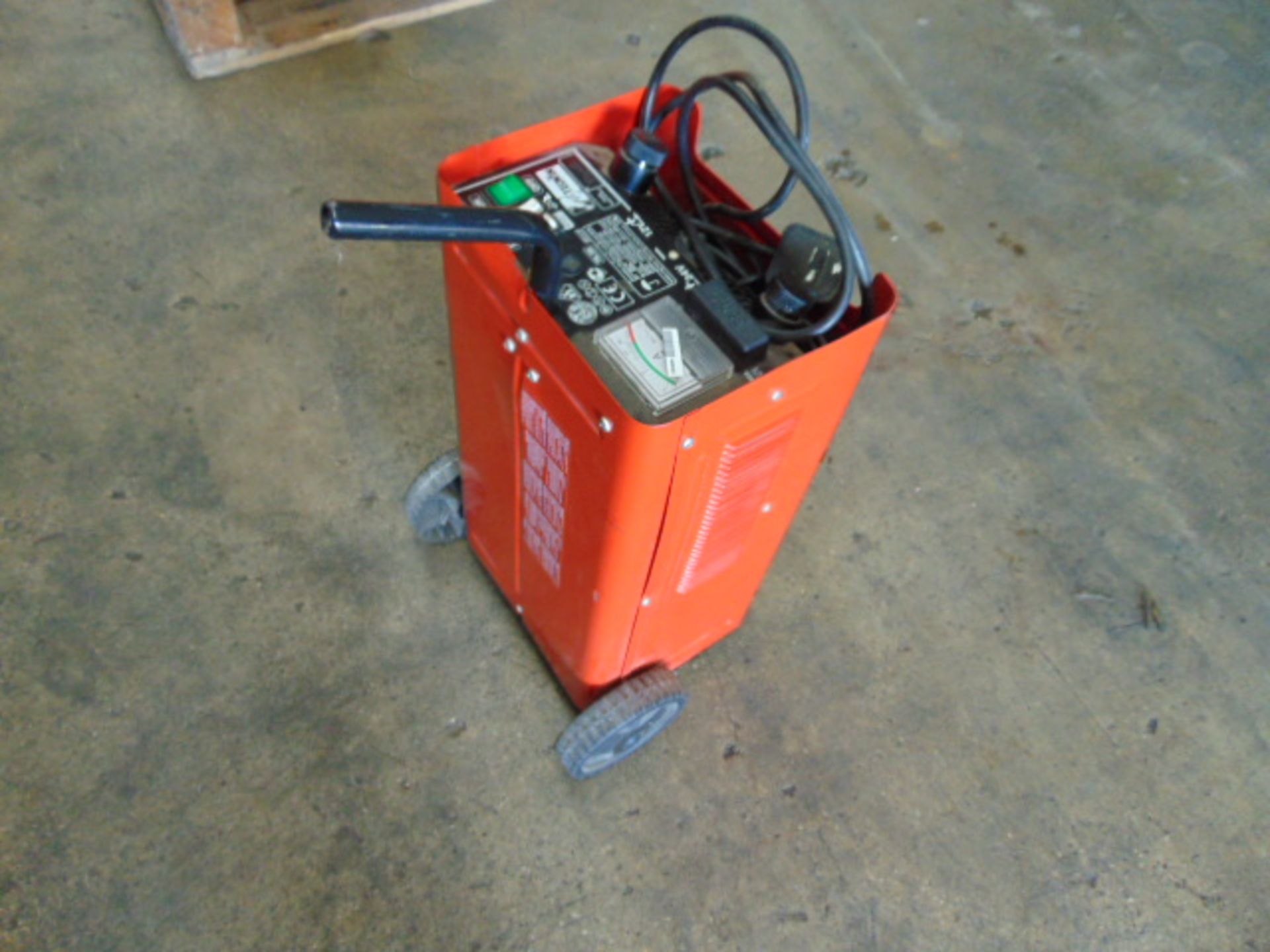 Telwin Dynamic 220 Start Battery Starter/Charger - Image 3 of 5