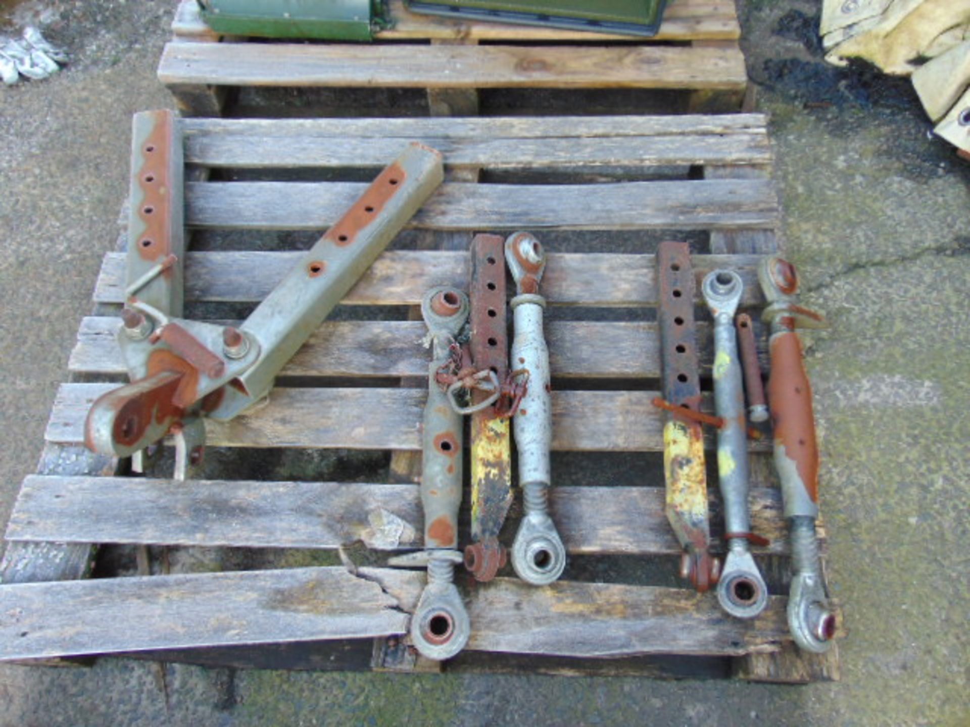 Pallet of Tractor Link Arms