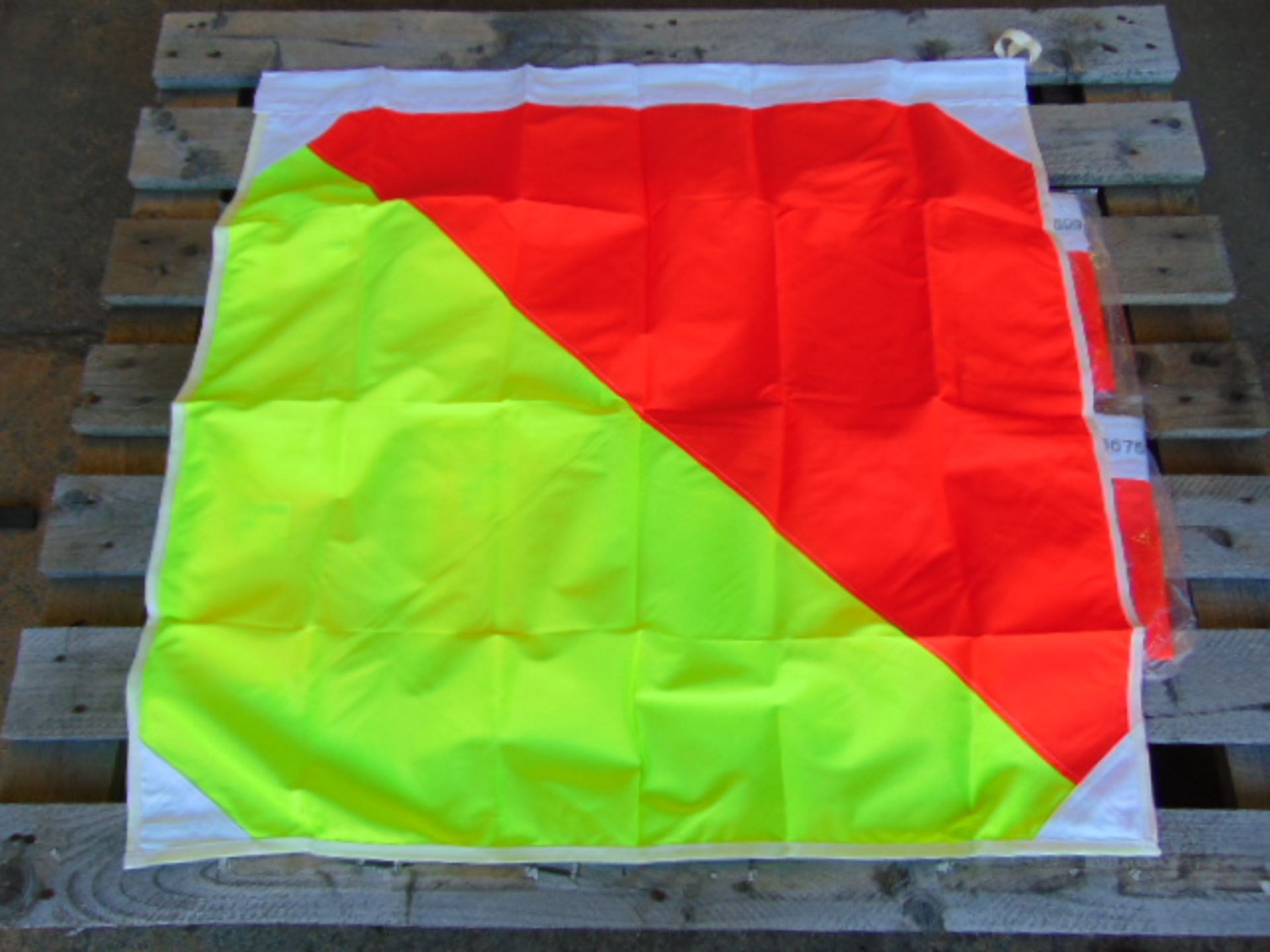 10 x Unissued Beacon Flags Banderol Red/Yellow 33" X 36"