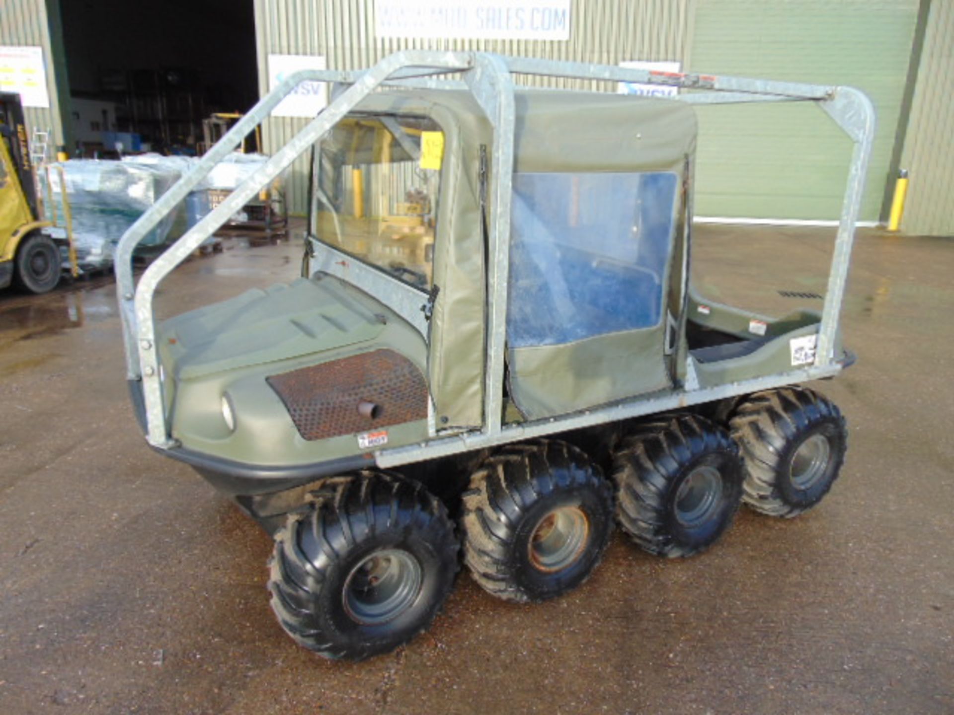 Argocat 8x8 Avenger Amphibious ATV with Canopy - Image 3 of 15