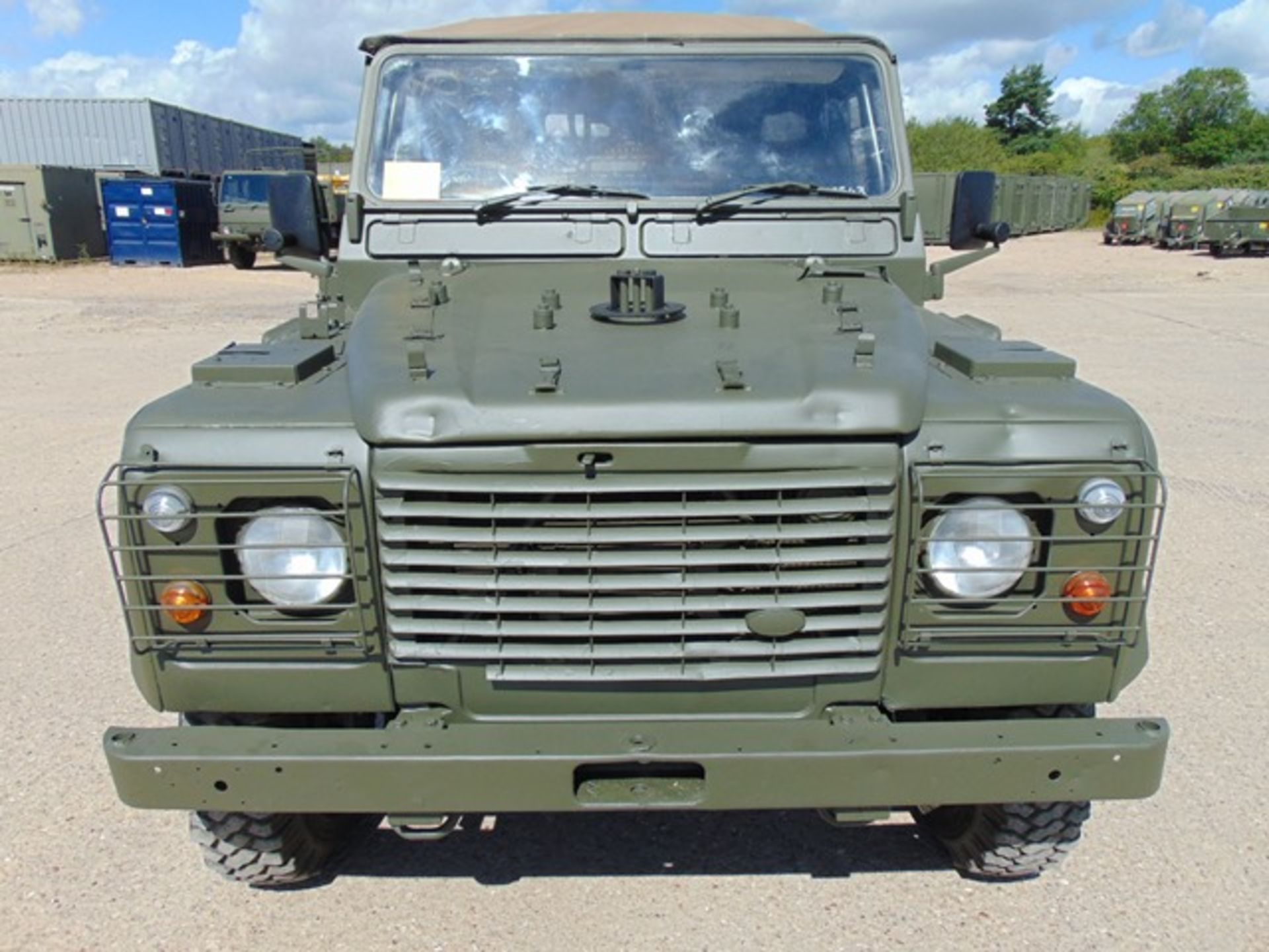 Land Rover Wolf 110 Soft Top - Image 2 of 25