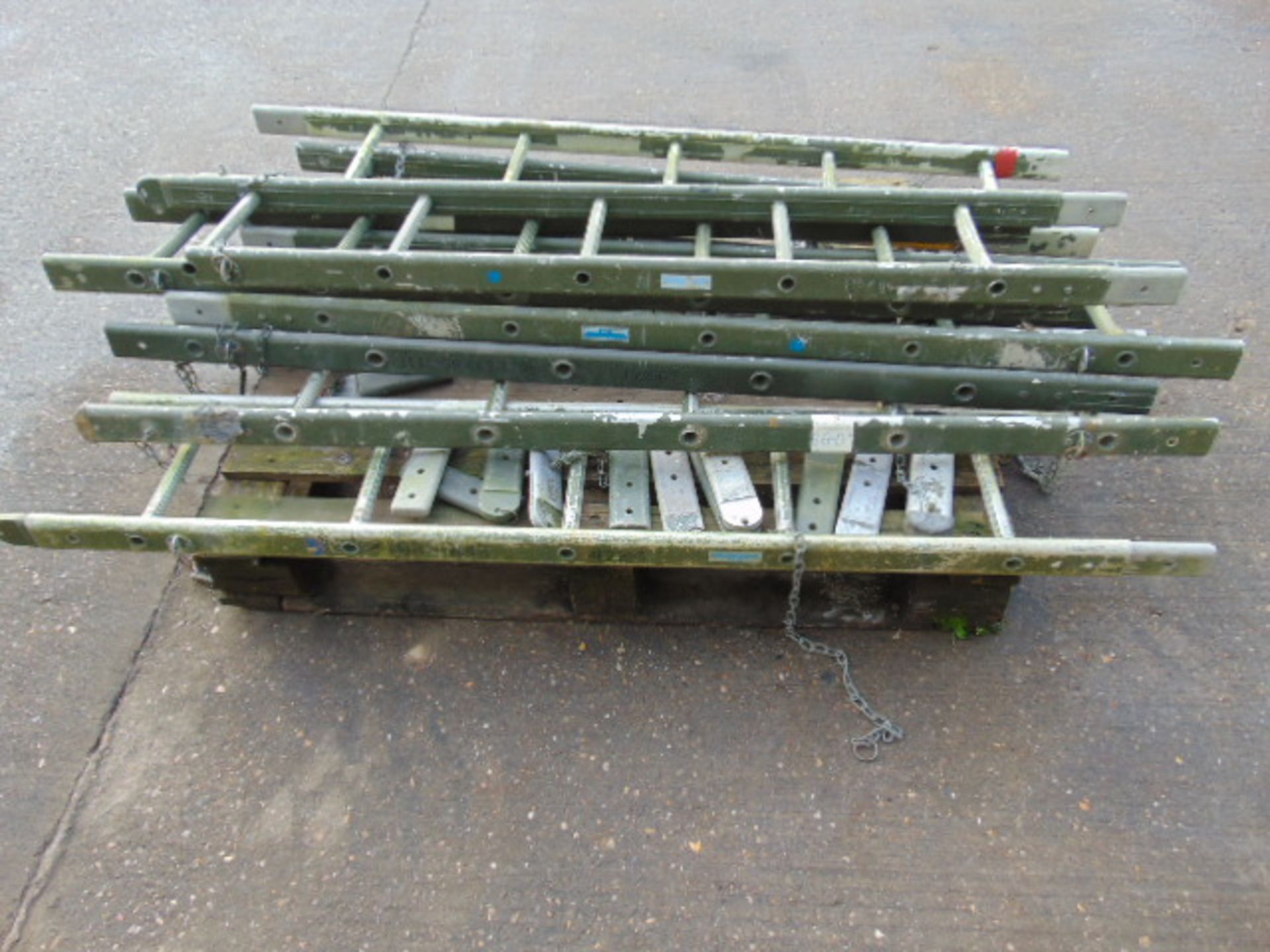 3 Pallets of Various Military Aluminium Scaling/Assault Ladder Sections - Image 4 of 10