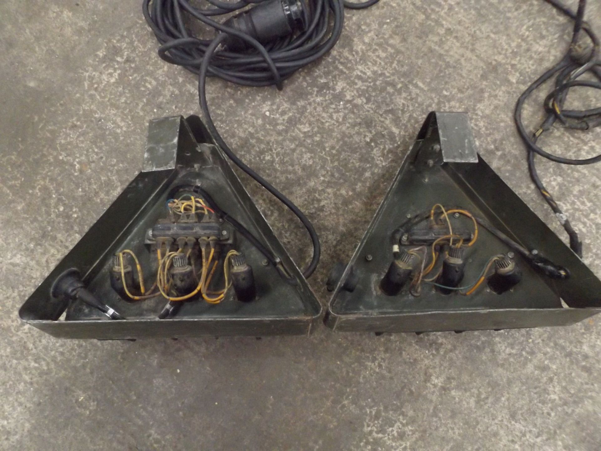 2 x Foden 6x6 Recovery Rear Light Boards - Image 4 of 4