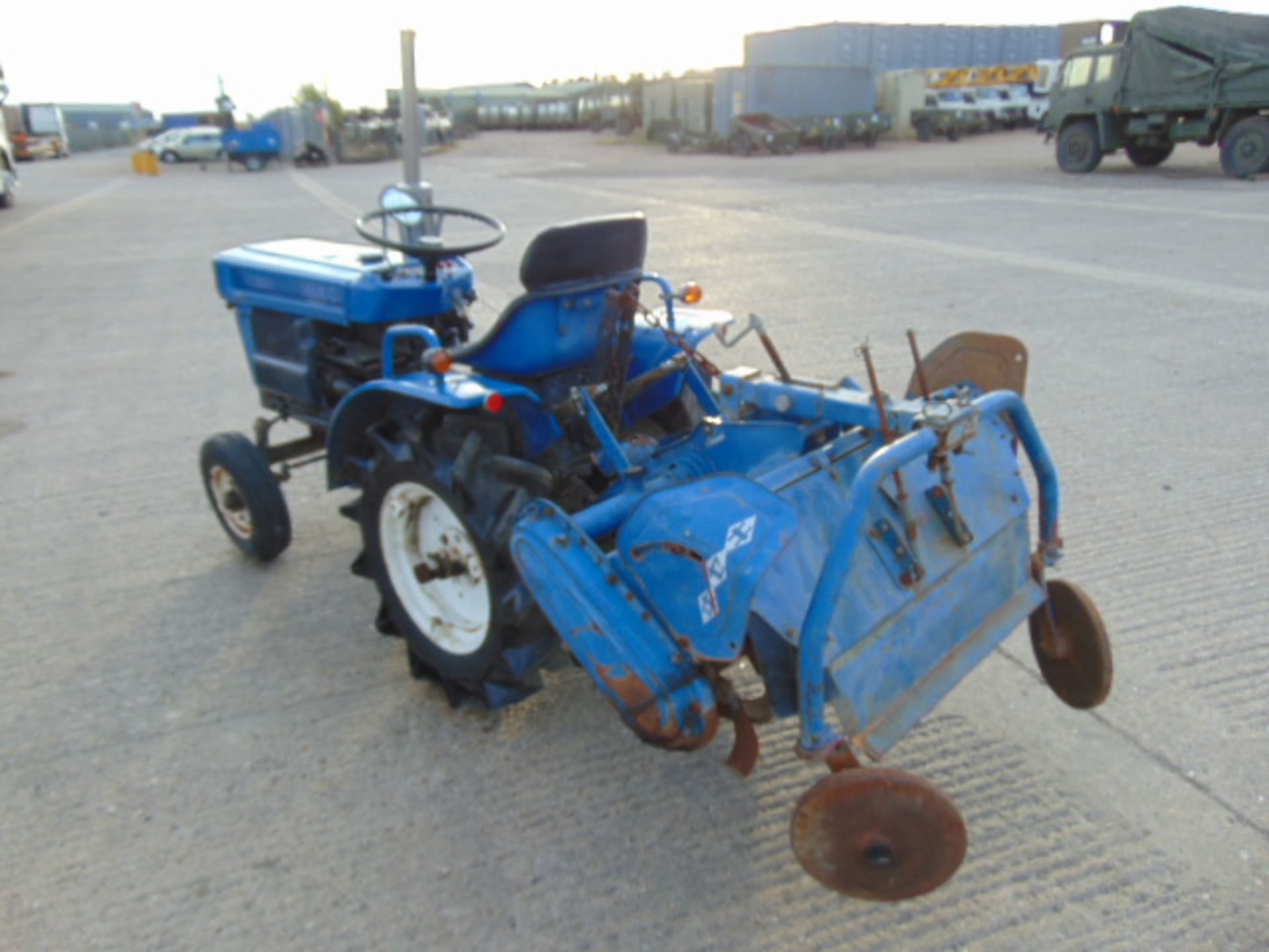 Iseki TX1210 2WD Compact Tractor c/w Rotovator - Bild 5 aus 17