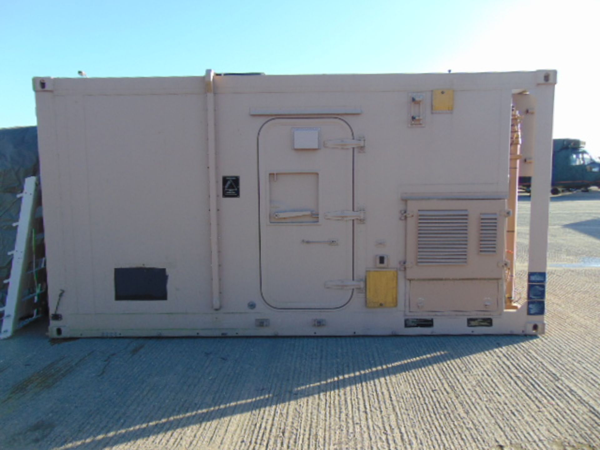 Containerised Insys Ltd Integrated Biological Detection/Decontamination System (IBDS) - Bild 3 aus 57