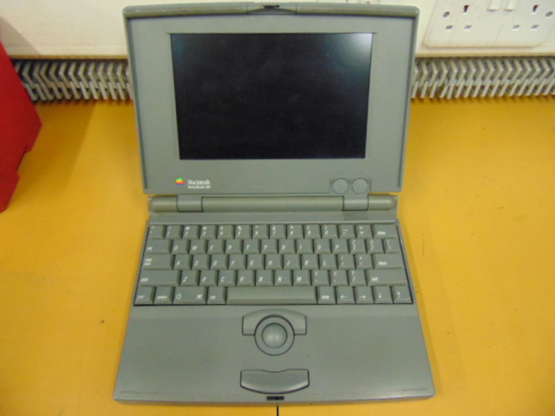 Rare Vintage Apple Macintosh Powerbook 100 M1506