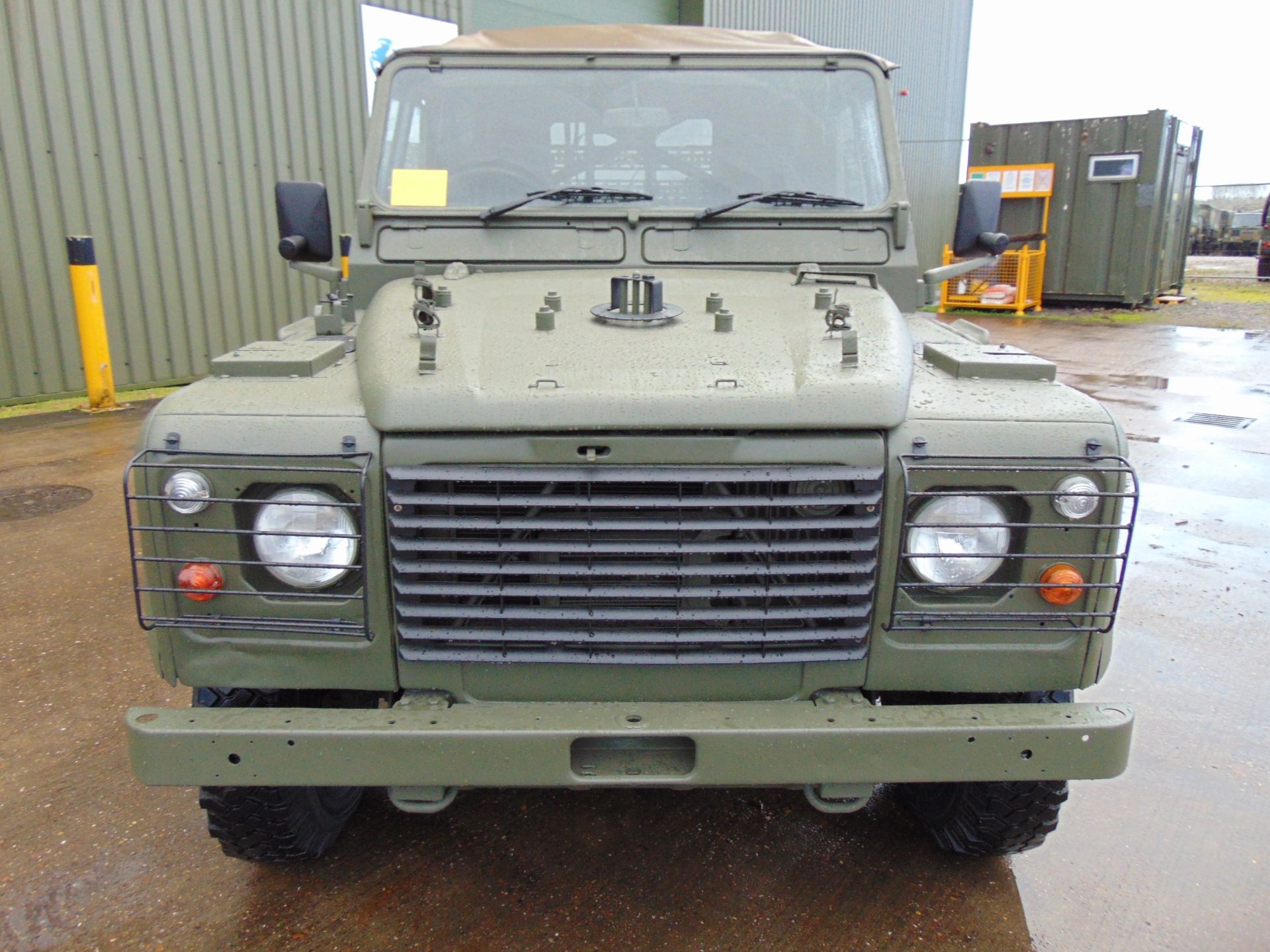 Land Rover Wolf 110 Soft Top - Image 3 of 27