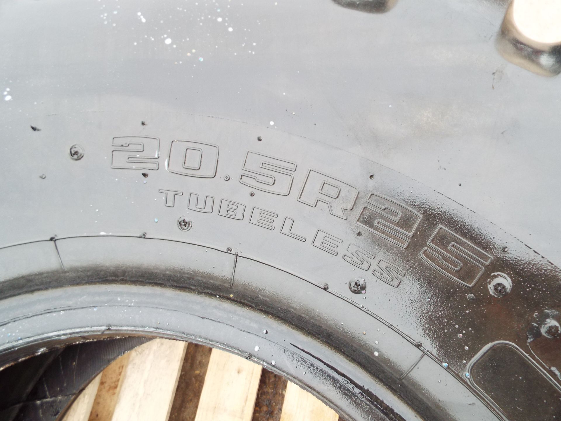 Goodyear GP2B 20.5 R25 Earthmover/OTR Tyre - Image 5 of 7