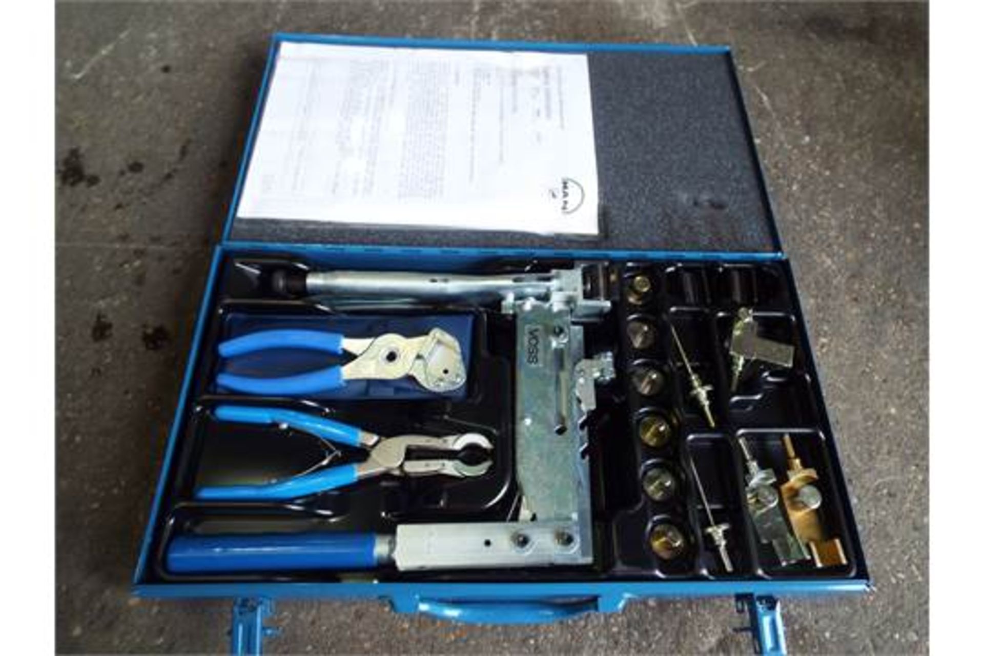 MAN Brake Component Tool Kit P/No DT013861