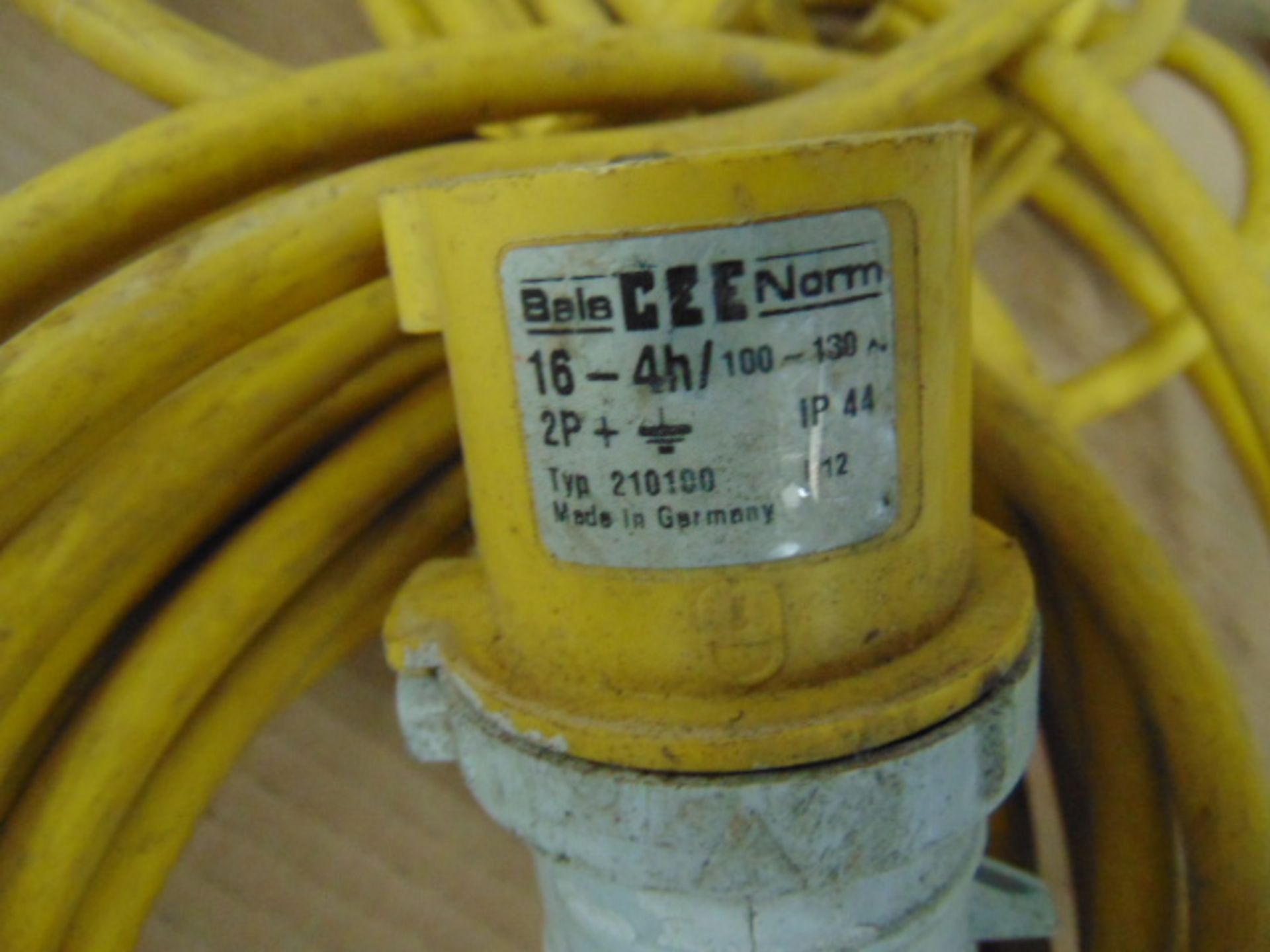 3 x 110V Extension Cables - Image 4 of 4