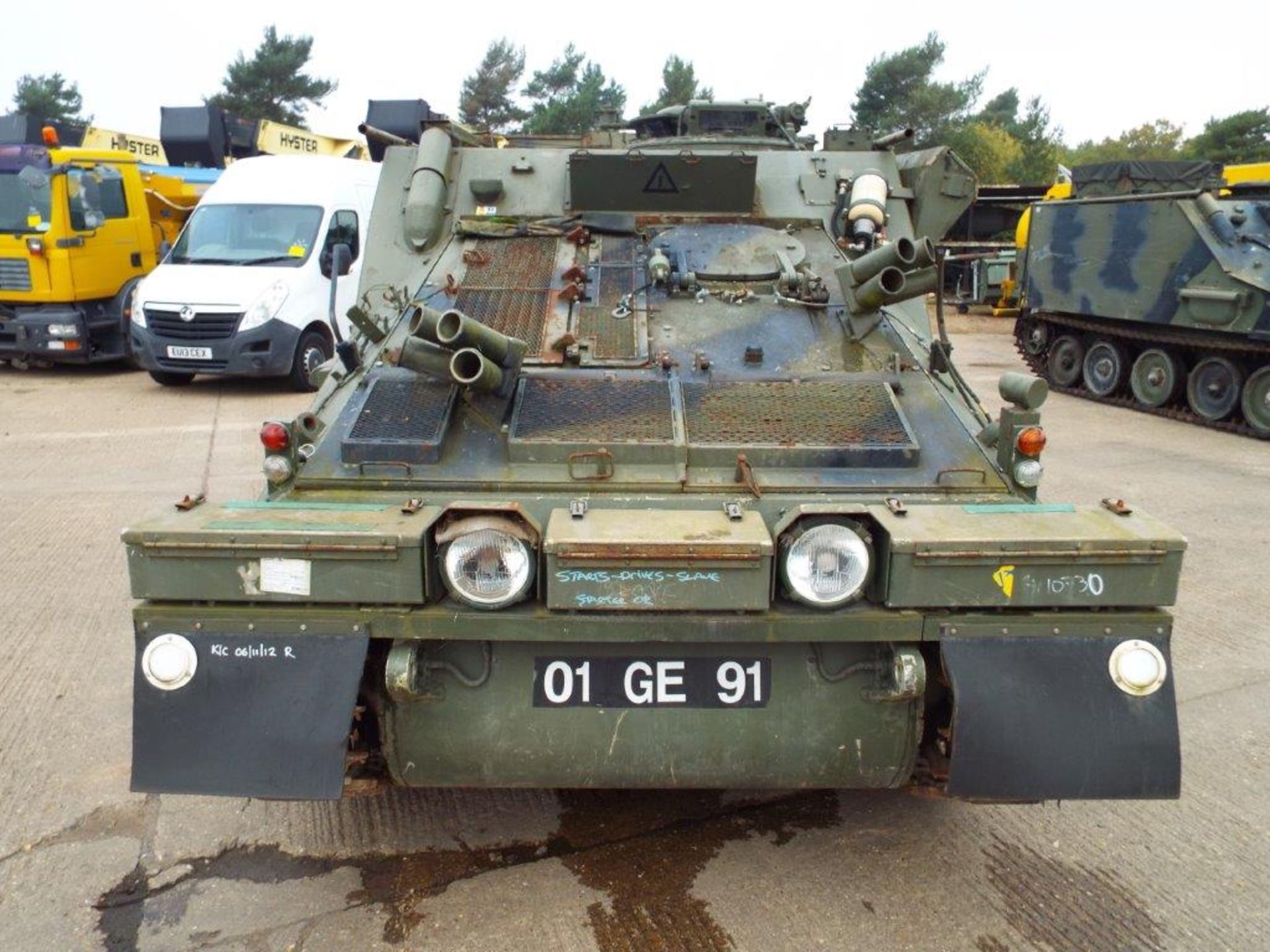 CVRT (Combat Vehicle Reconnaissance Tracked) FV105 Sultan Armoured Personnel Carrier - Bild 2 aus 29