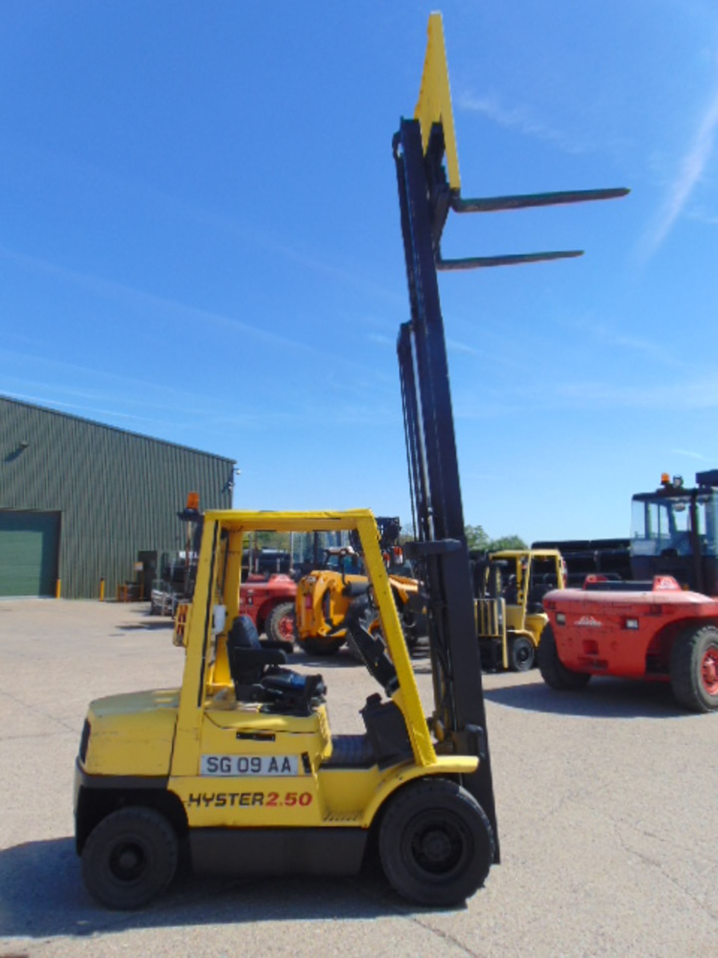 Hyster 2.50 Class C, Zone 2 Protected Diesel Forklift ONLY 763.4 hours!! - Image 10 of 29