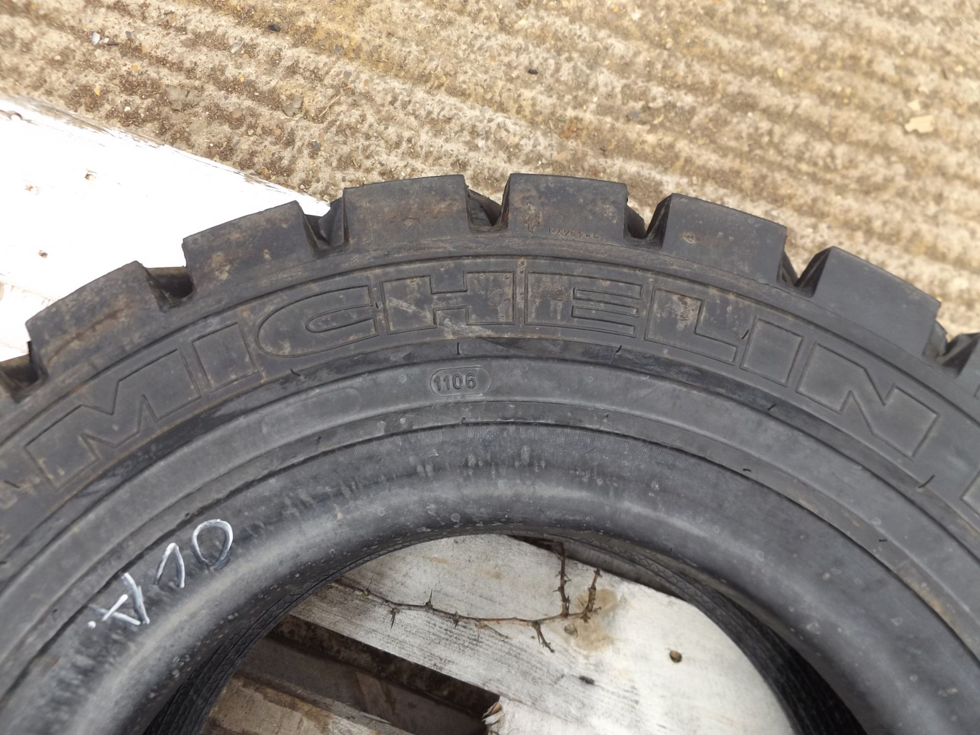 1 x Michelin Stabil'X XZM 7.00 R15 Tyre - Bild 2 aus 7