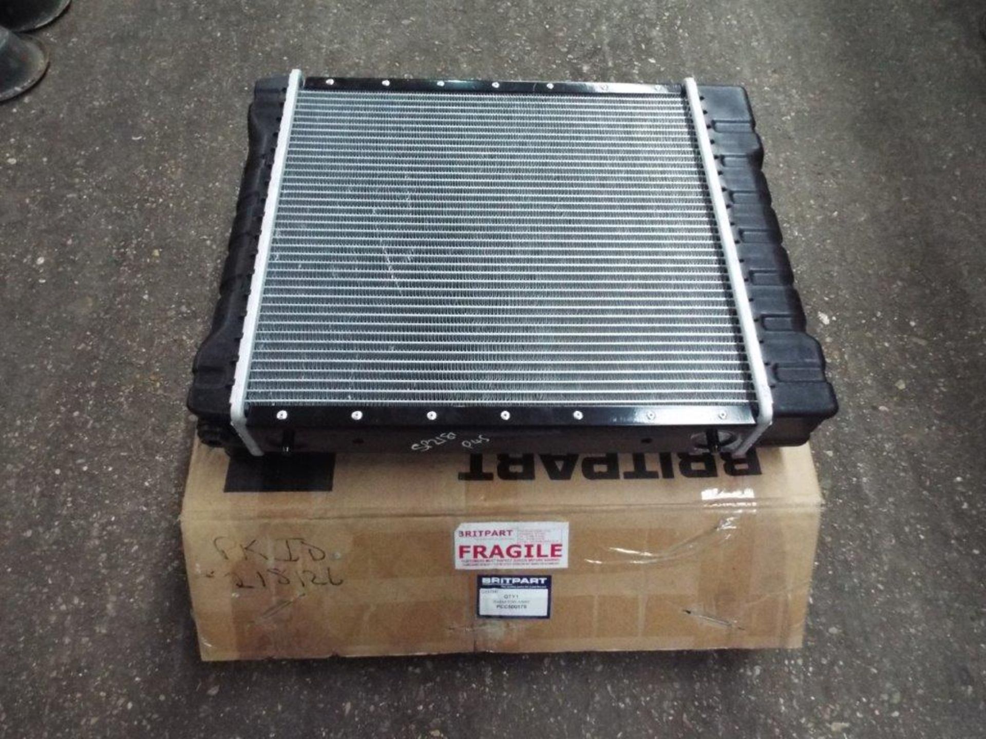 Land Rover Defender 300Tdi Radiator P/No PCC500170