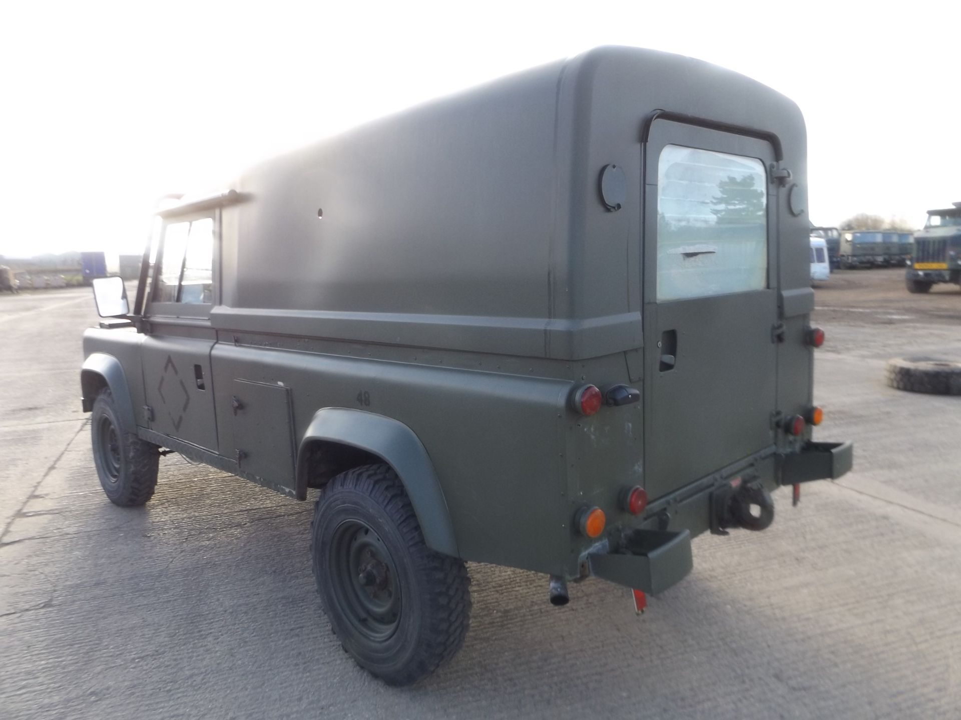 Land Rover TITHONUS 110 Hard Top - Image 6 of 17