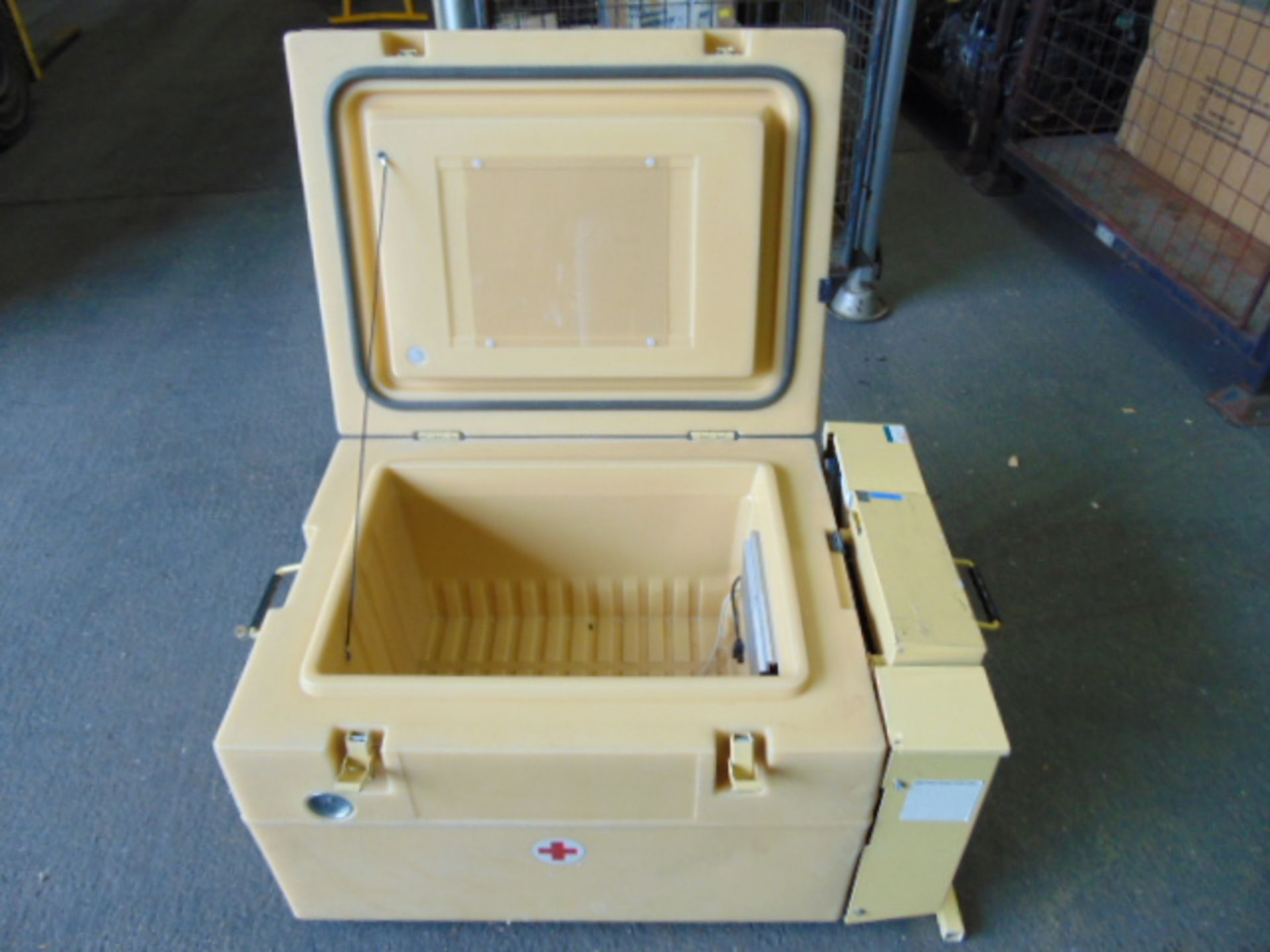 Dometic RCB42P Portable Refrigerator / Cooler