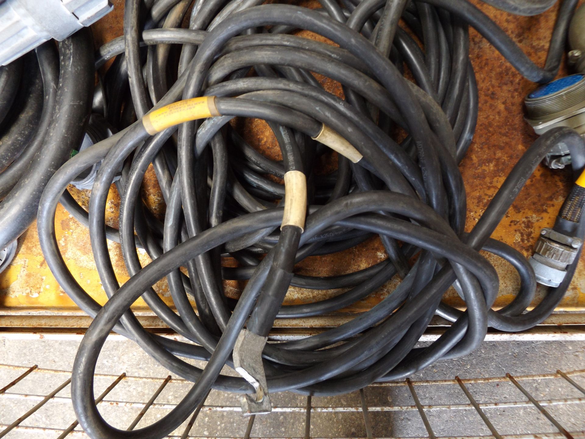 Mixed Stillage of Electrical Cable and Connectors - Image 6 of 8