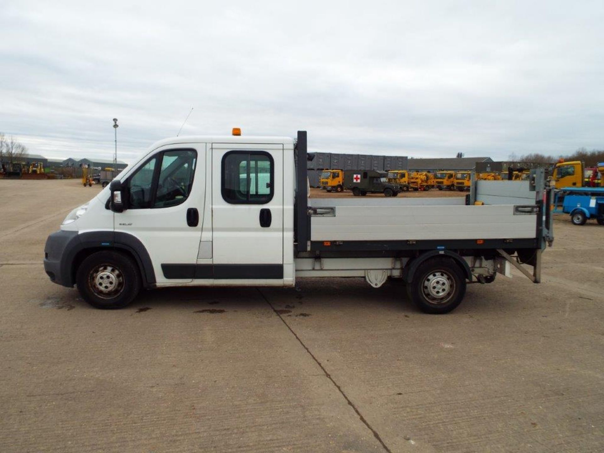Citroen Relay 7 Seater Double Cab Dropside Pickup with 500kg Ratcliff Palfinger Tail Lift - Image 4 of 29