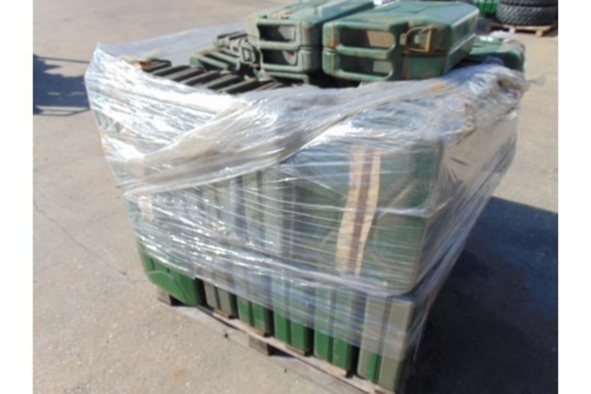 50 x Unissued NATO Issue 20L Jerry Cans - Image 3 of 6