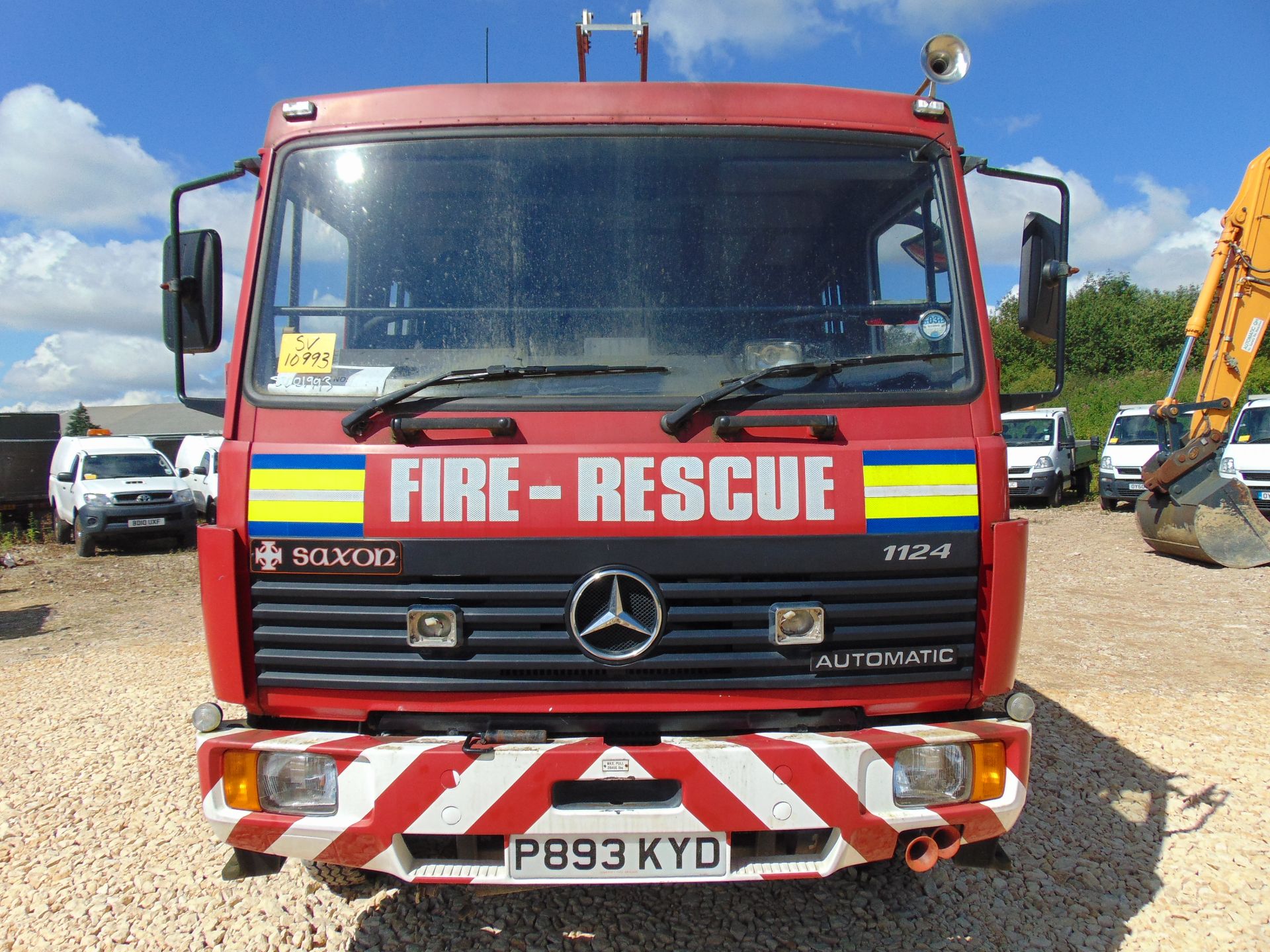 Mercedes 1124 Saxon Fire Engine - Image 2 of 15